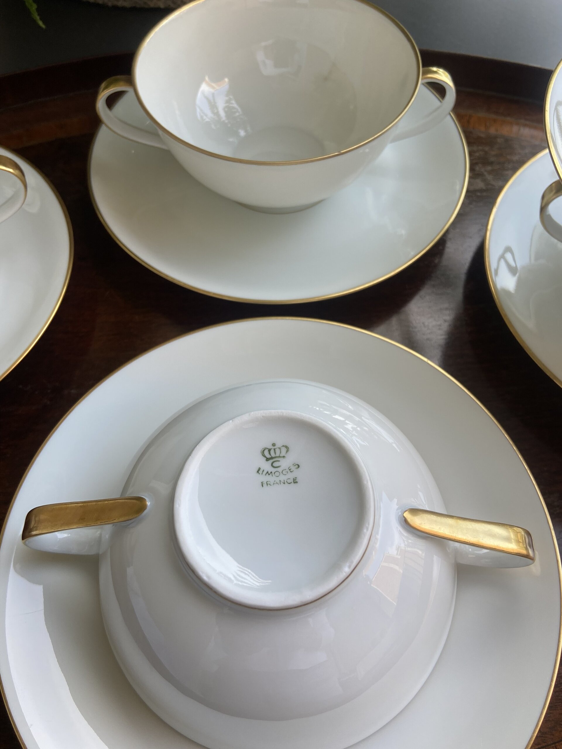5 tazas de consomé en porcelana francesa de "Limoges". - 5