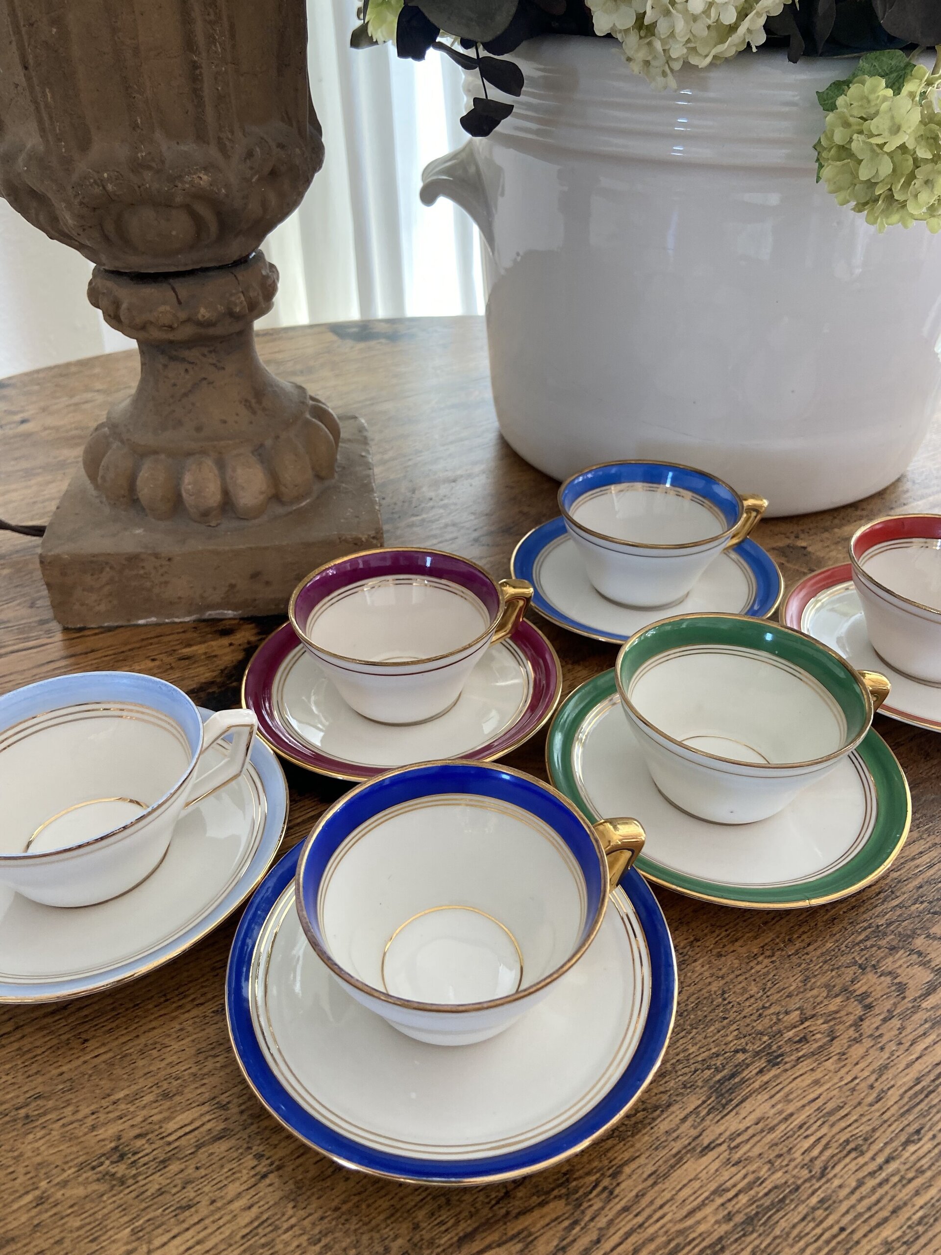 6 tazas de café en porcelana con franja de diferentes colores. - 4