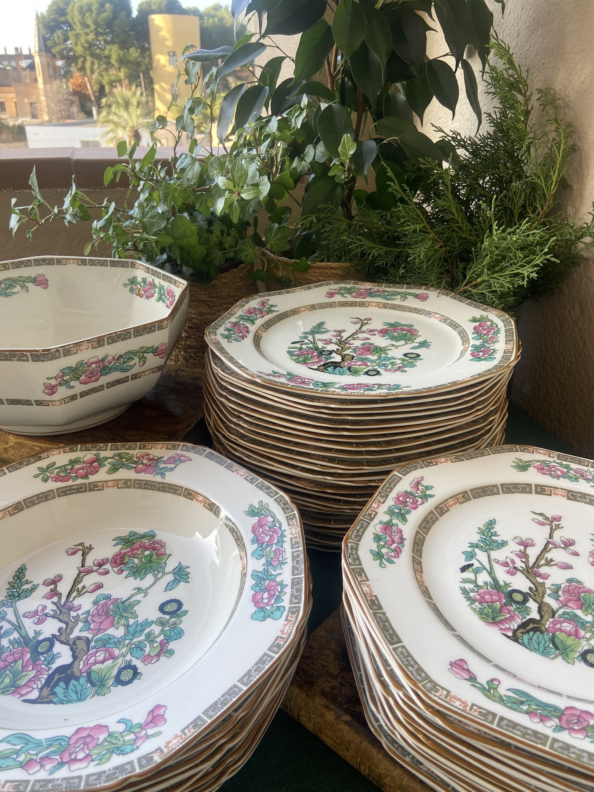 Vajilla en fina porcelana inglesa "Wood & Sons" - 2