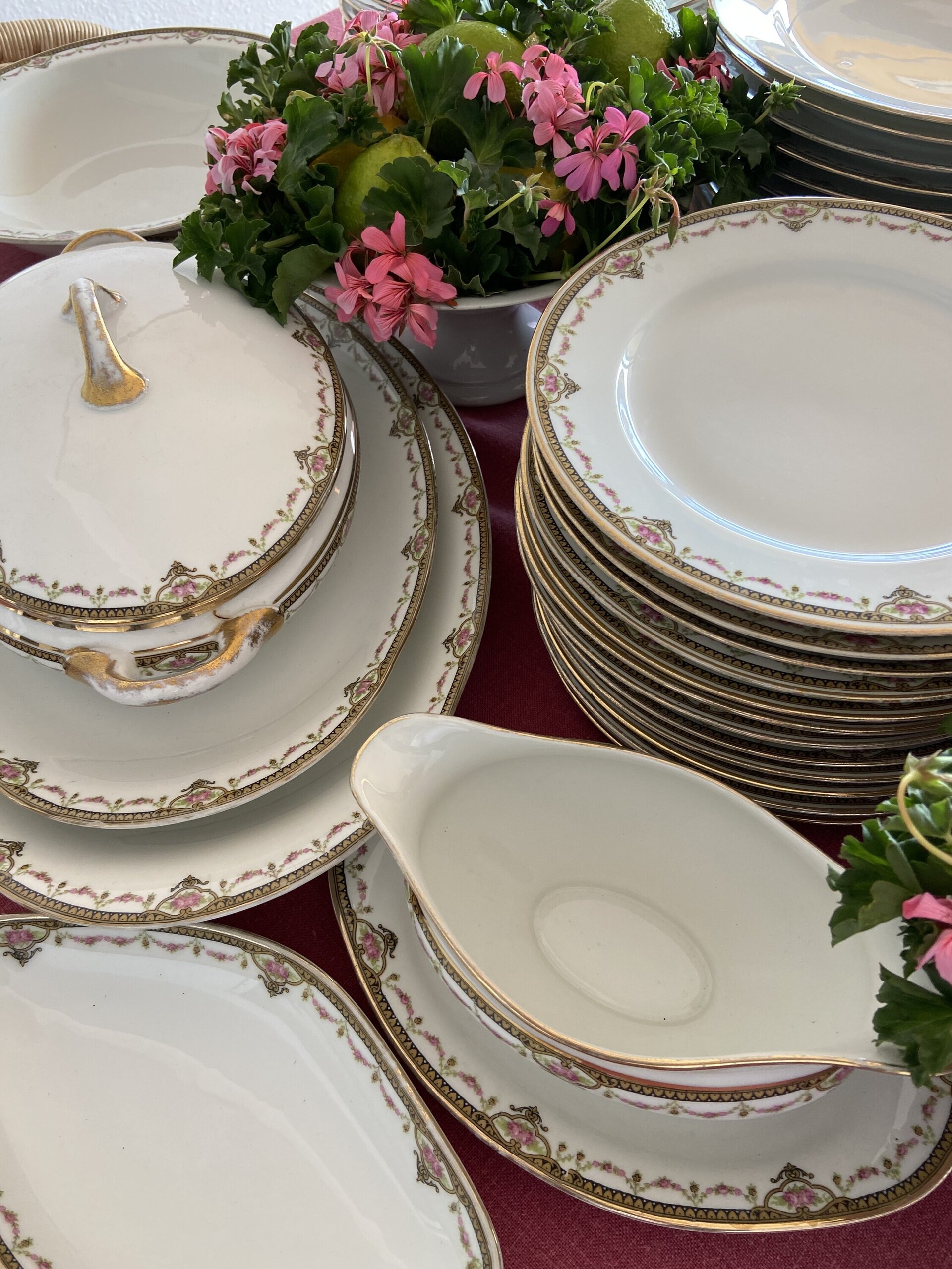 Vajilla en porcelana francesa de Limoges "BRP." - 5