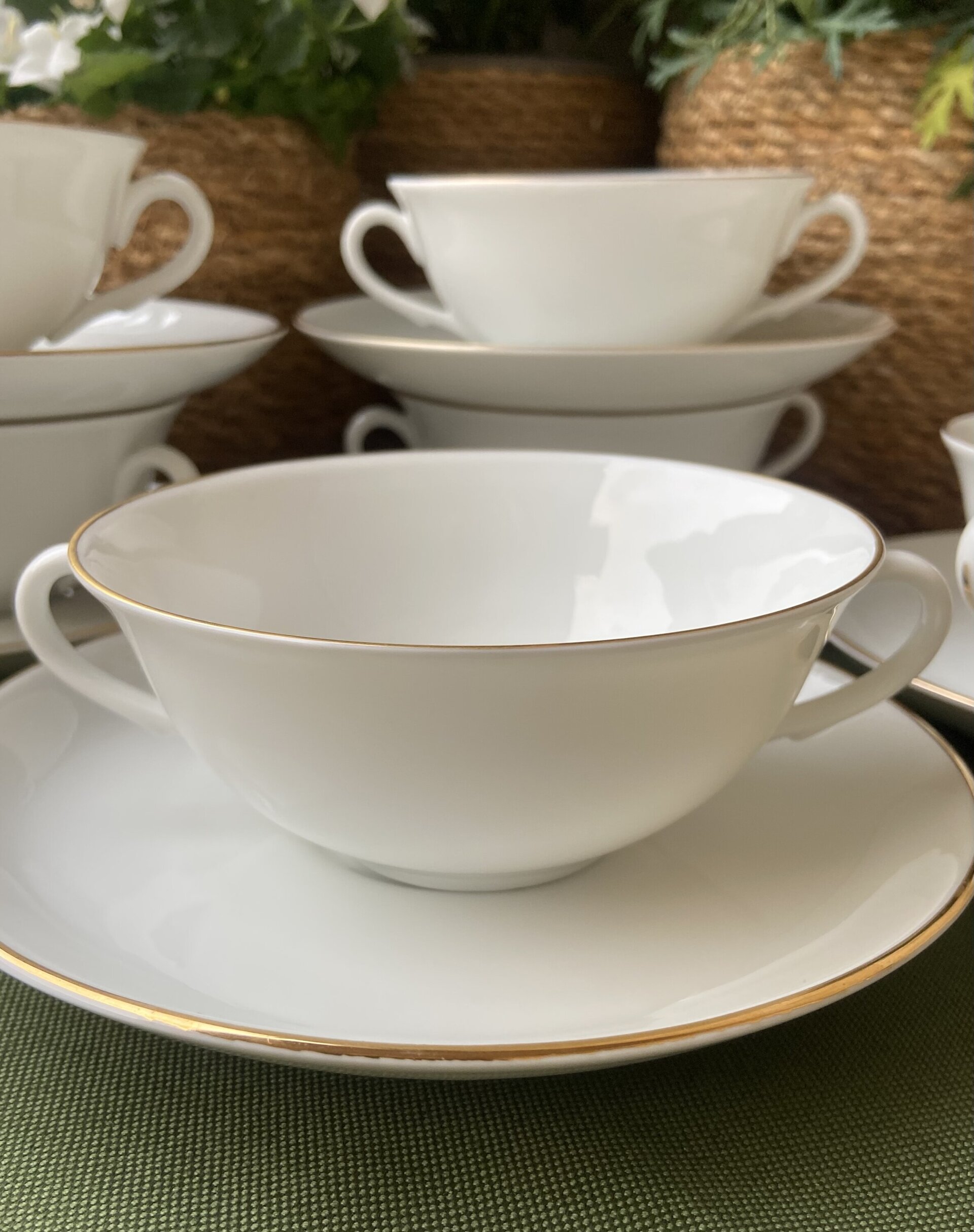 6 tazas de consomé en porcelana "Bidasoa". - 3