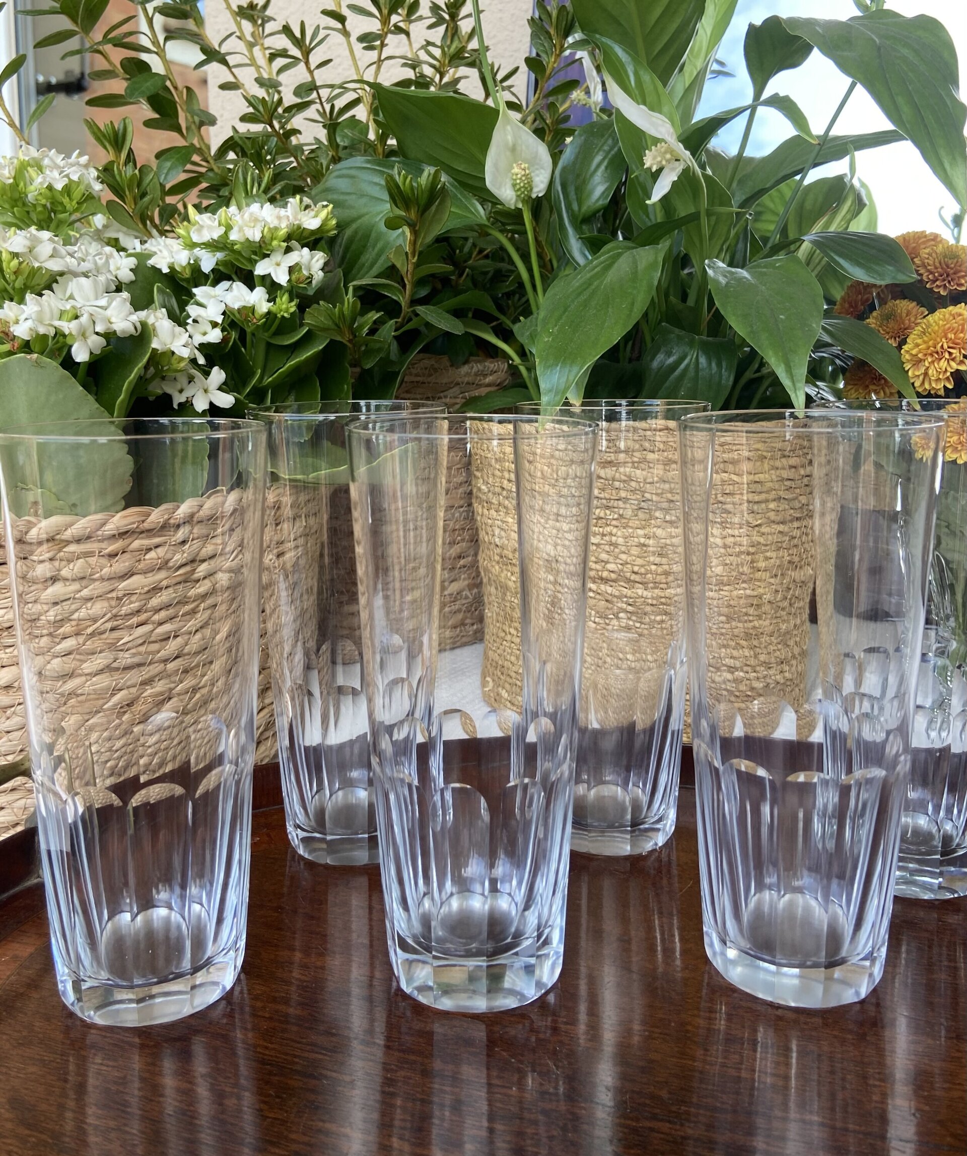 6 vasos de refresco en fino vidrio tallado. - 1
