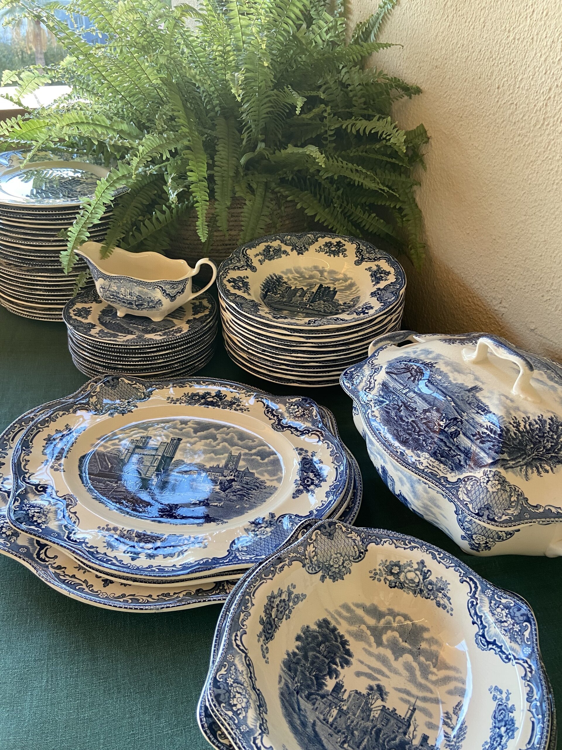 Vajilla en loza inglesa "Johnson Bros (mod. Britain Castles) - 1