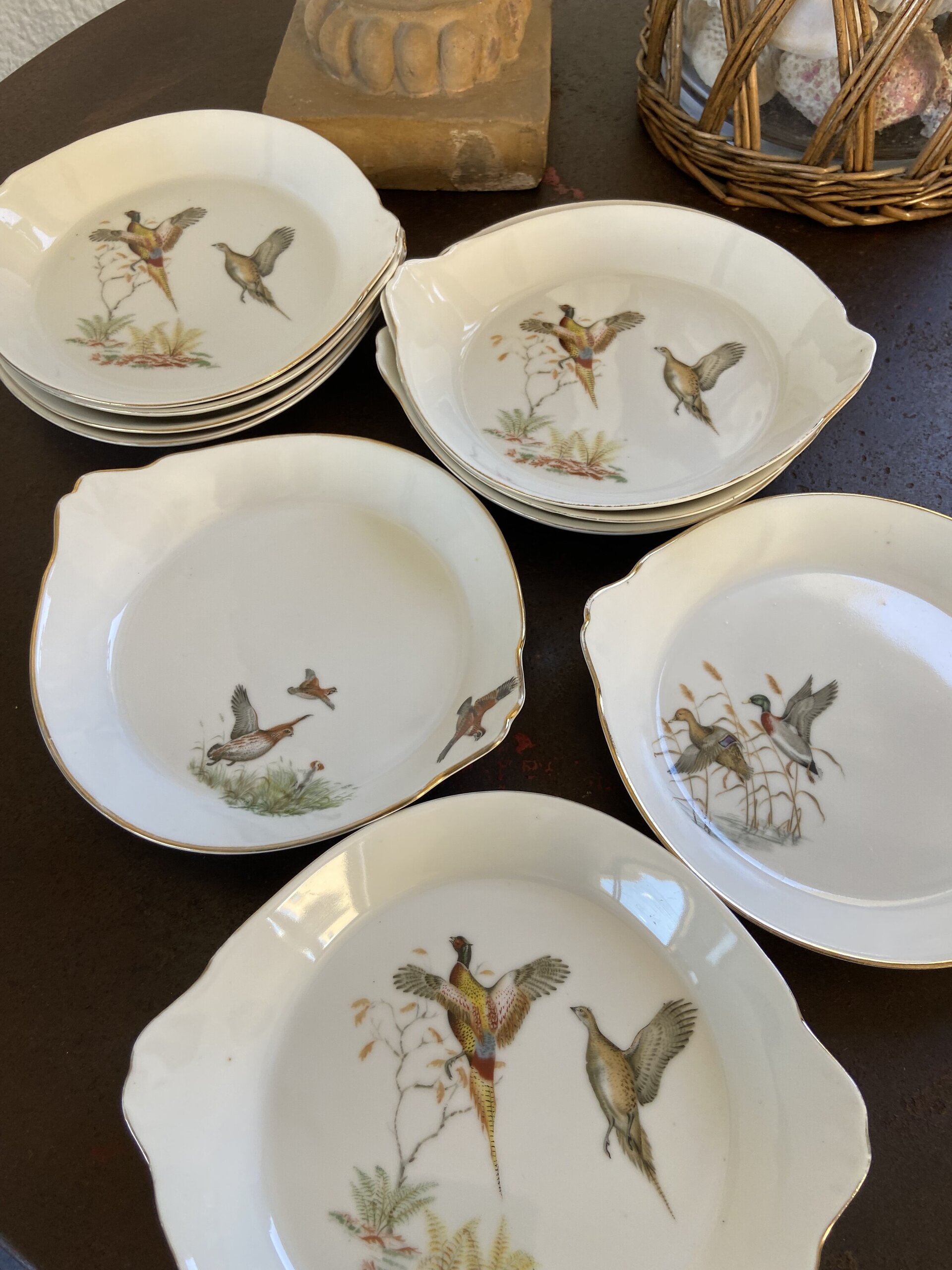 10 badejitas en porcela de alta resistencia "Isard". - 2