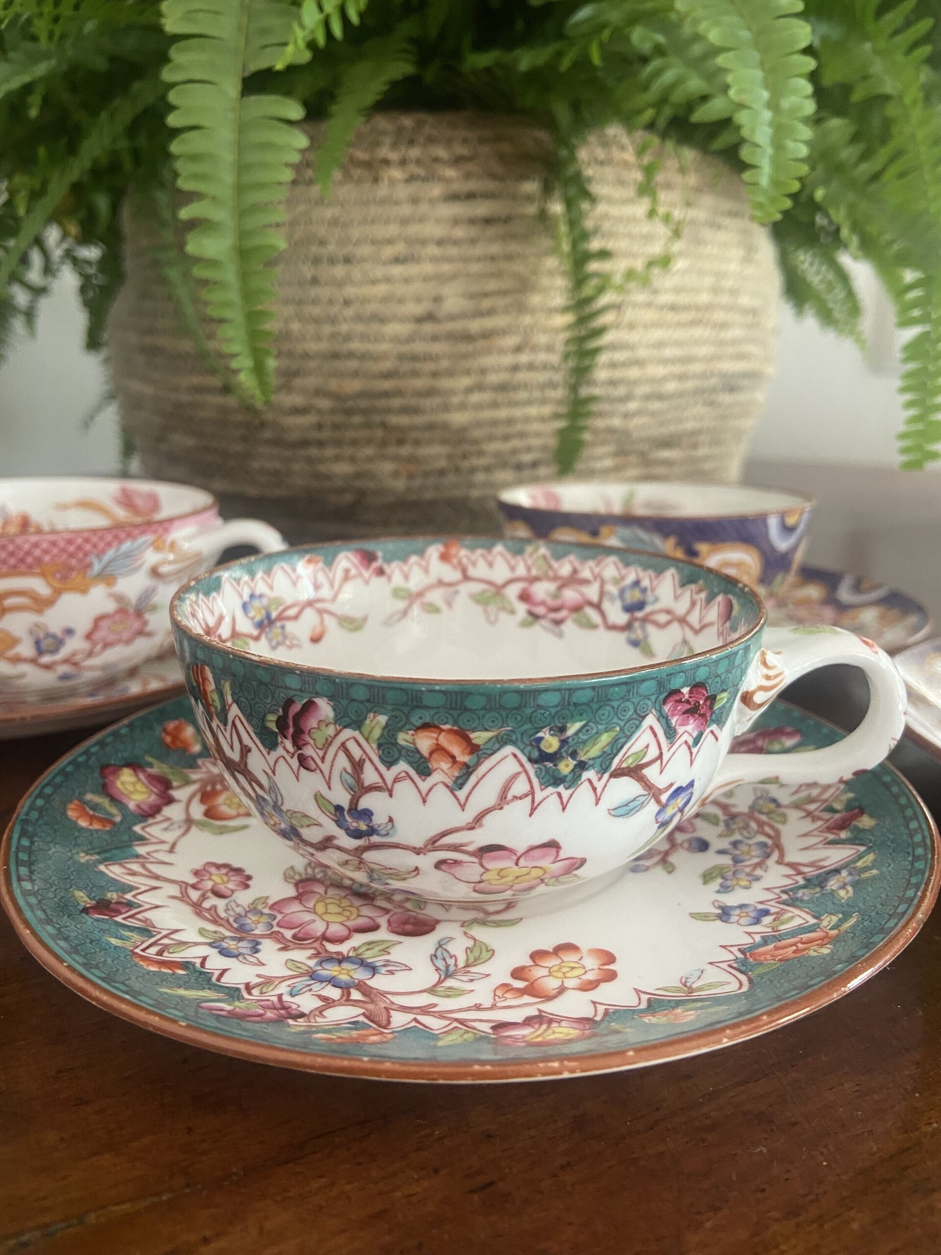 3 tazas té en porcelana francesa "Sarreguemines". - 1