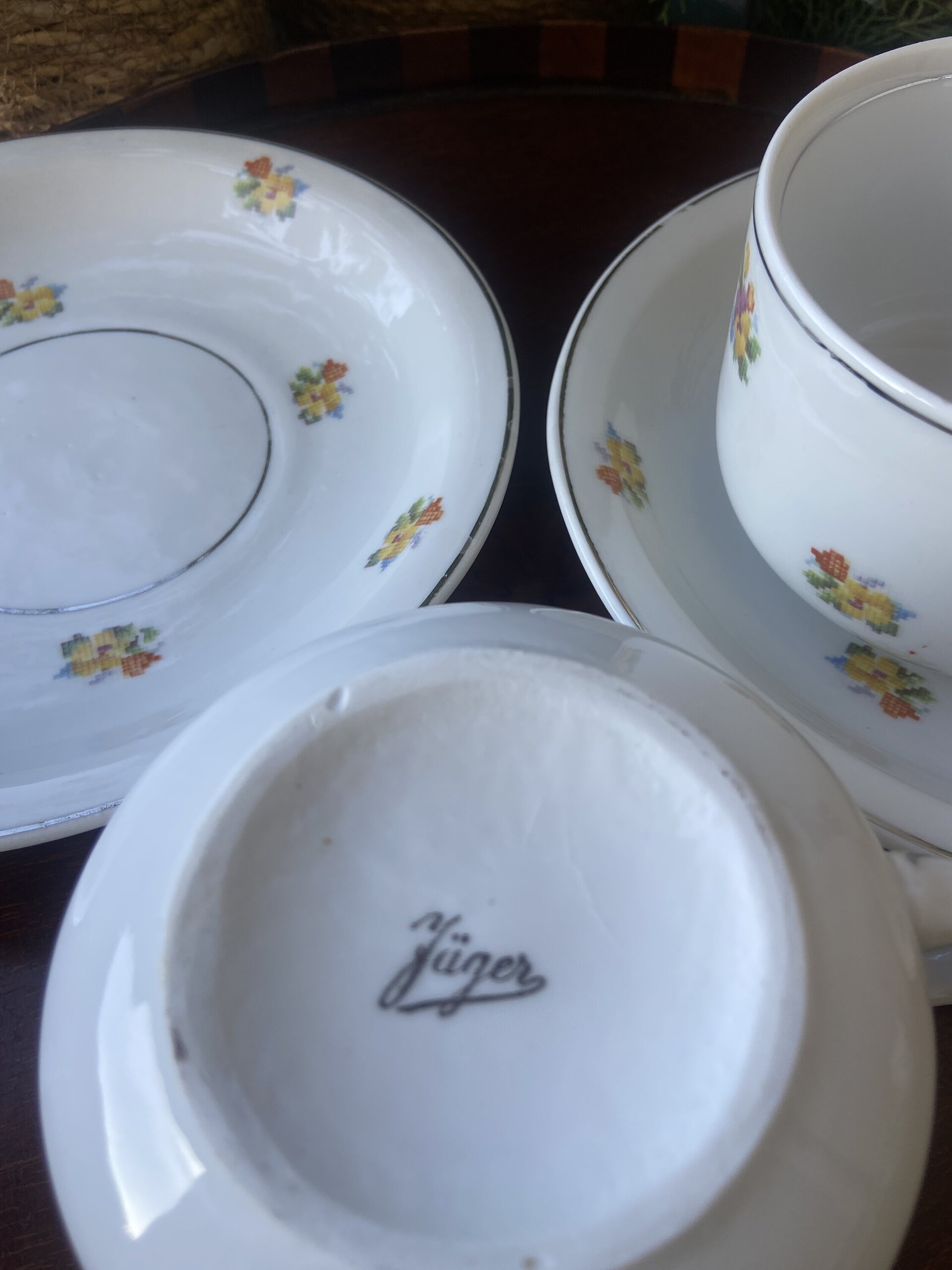 Pareja tazas desayuño, azucarero y jarras en porcelana alemana "Jager". - 7