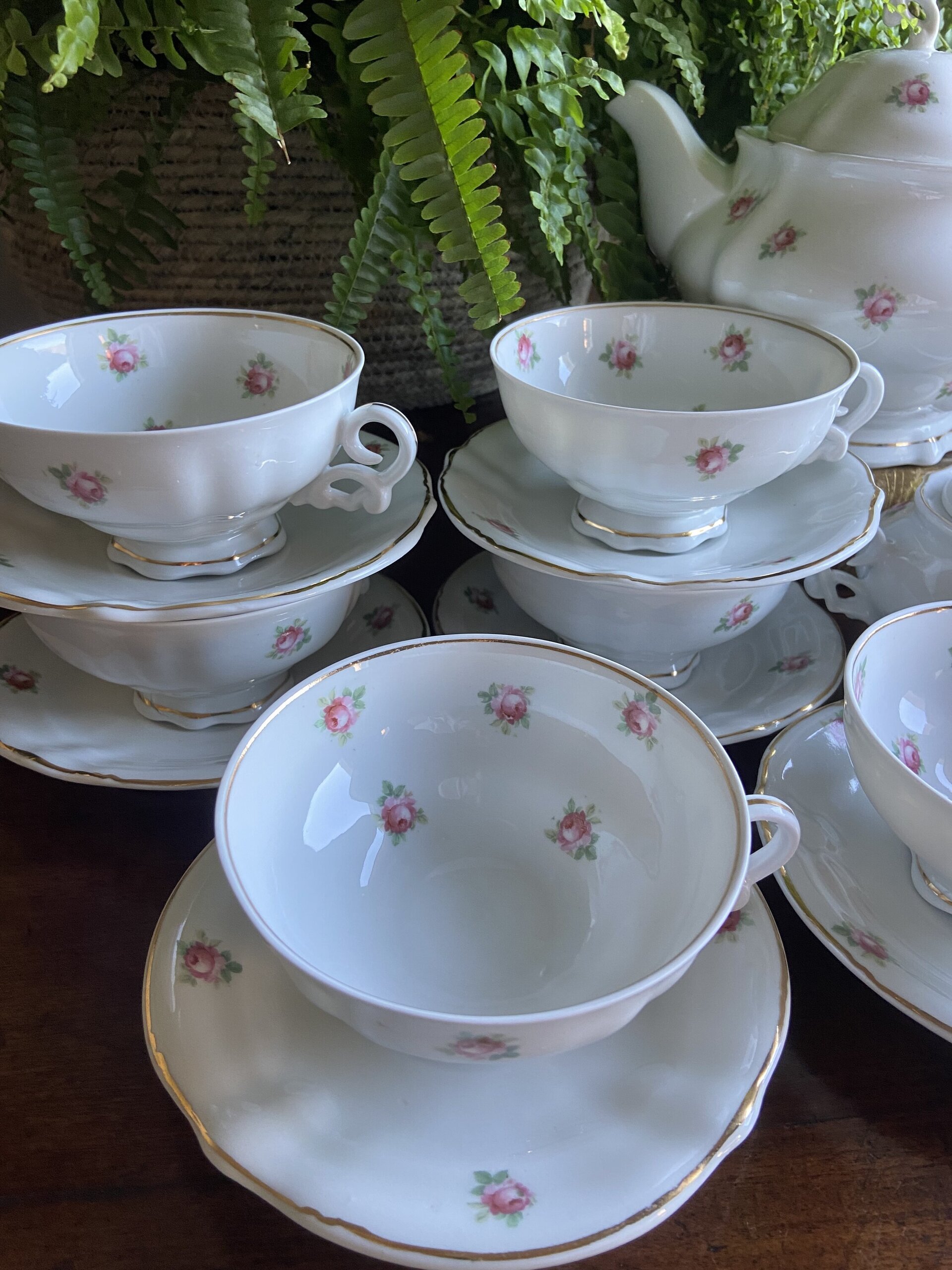Juego de té en porcelana levantina de Manises, "Hispania" - 2