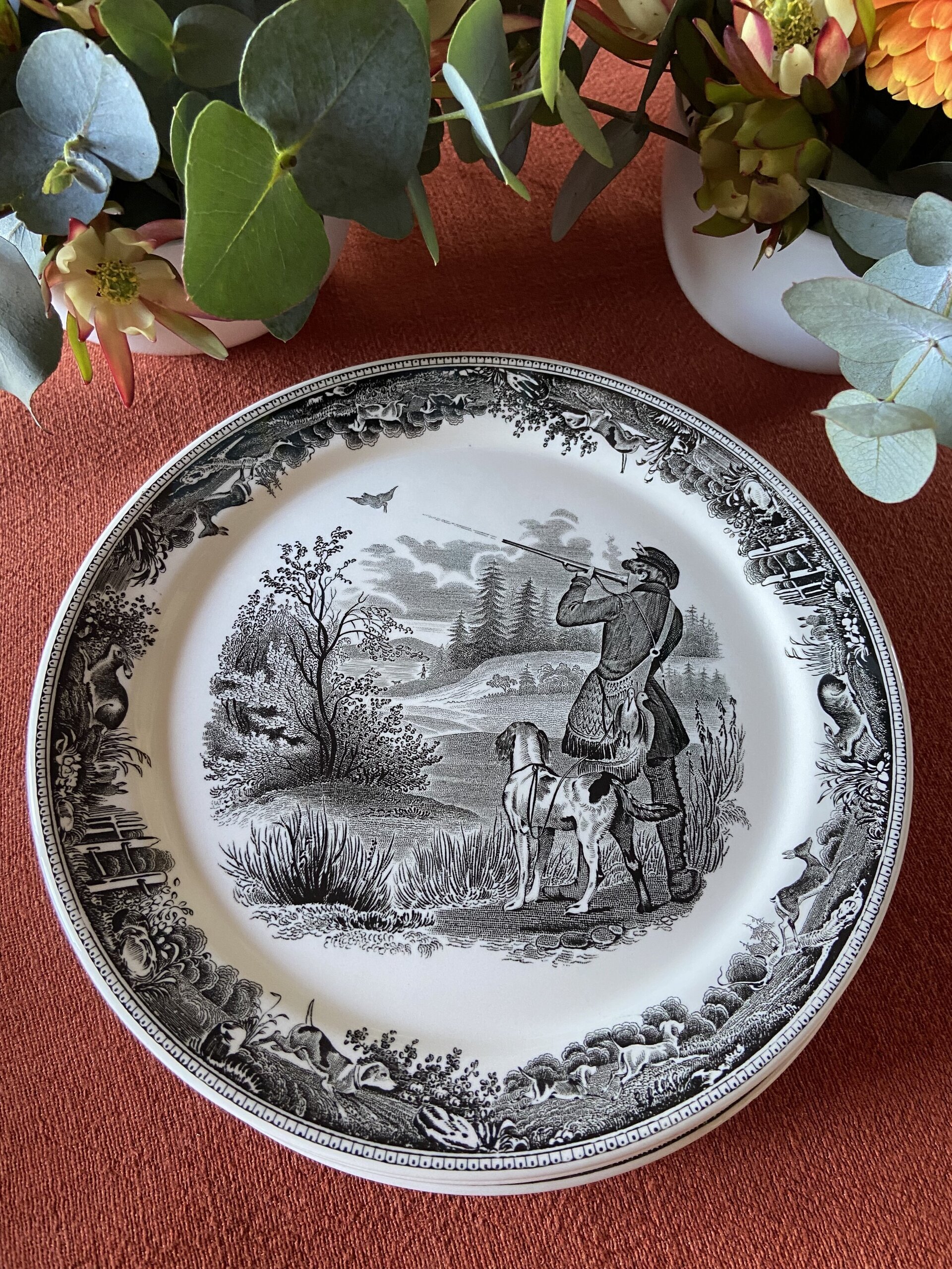 10 platos postre "Villeroy & Boch" con motivos de caza. - 4