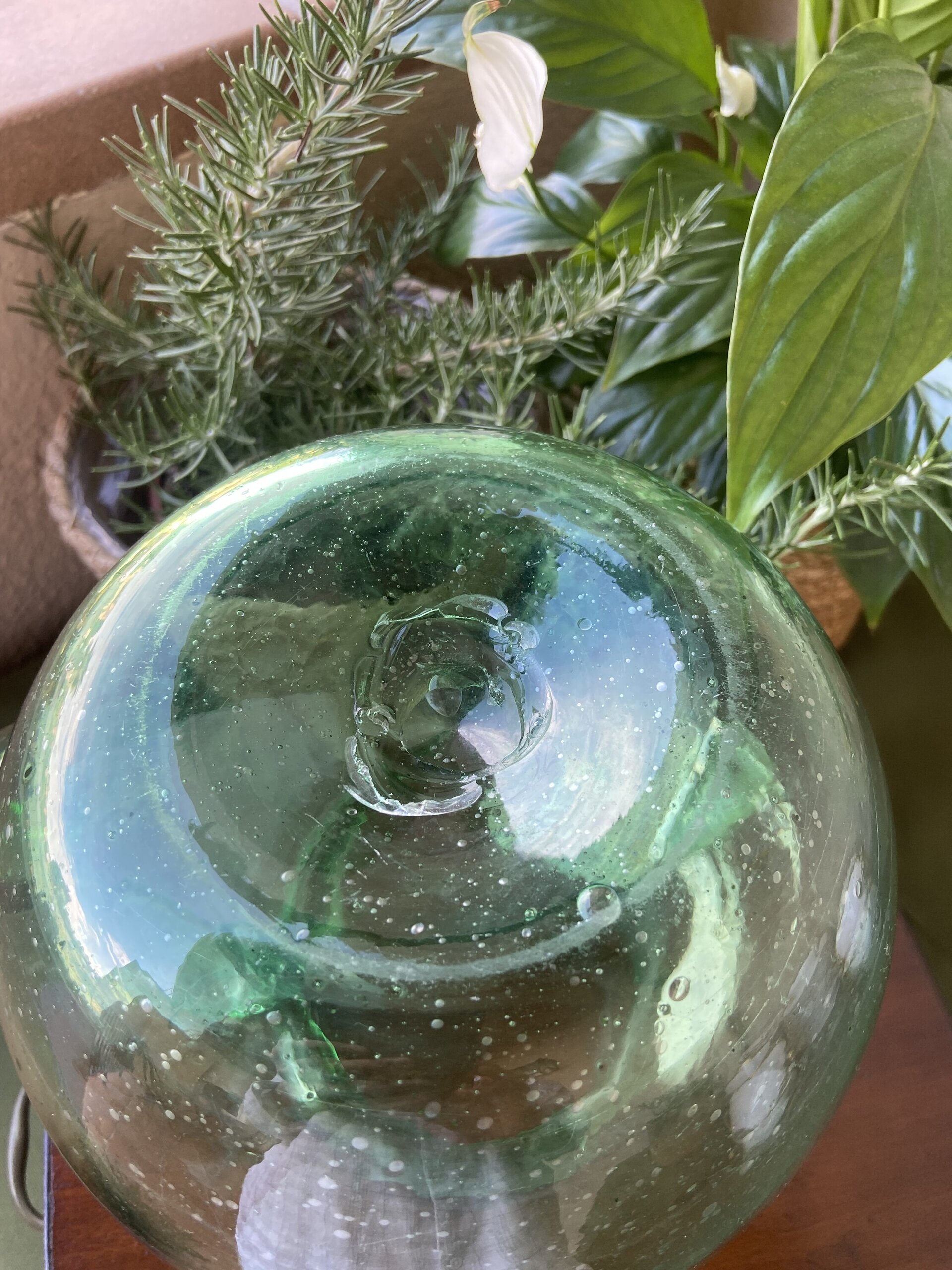 Jarra de cristal verde, soplada a mano. - 7