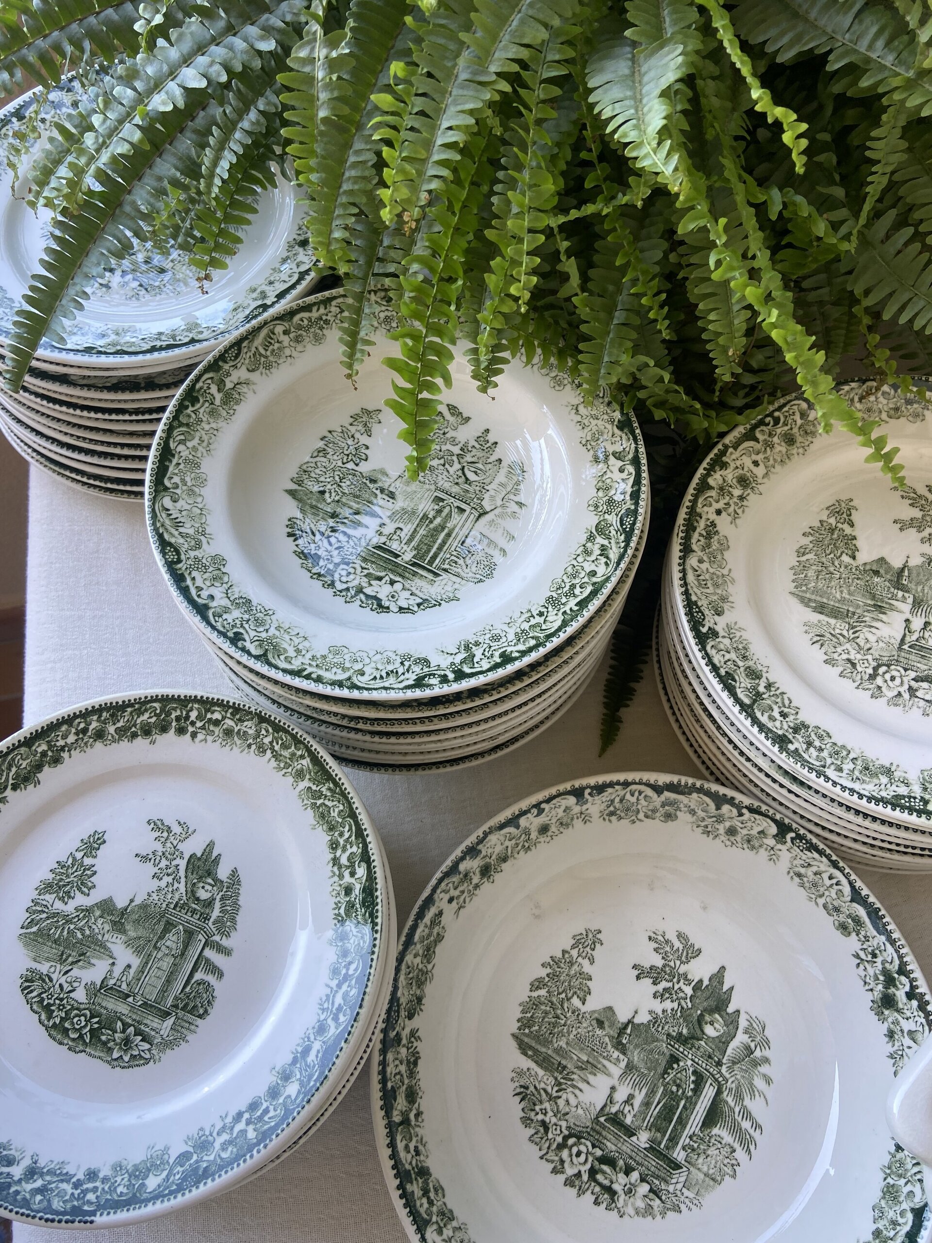 Vajilla en loza "Alvarez" Vigo. - 5