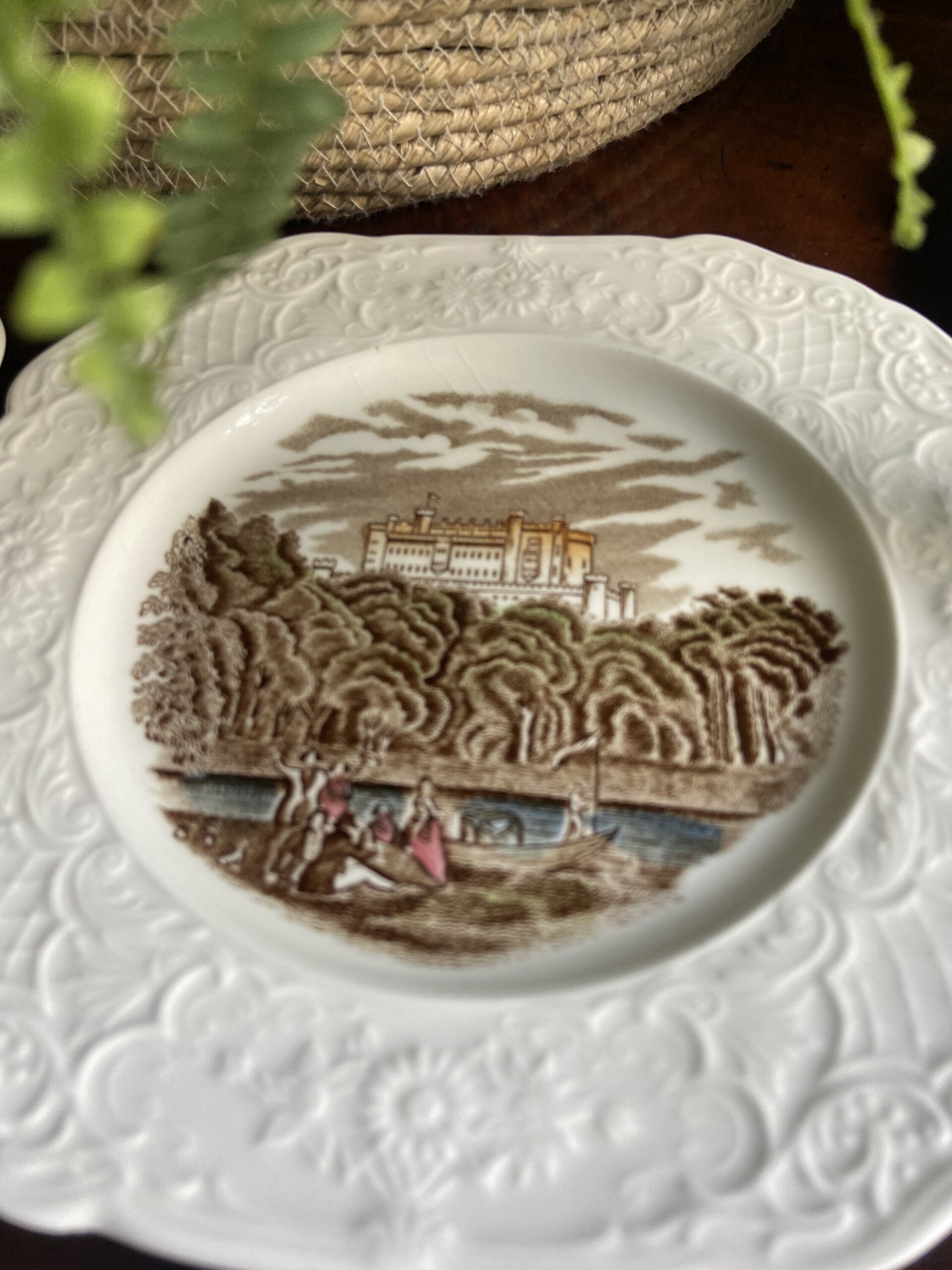 12 platos merienda en loza inglesa "Johnson Bros" (mod.Historic Scenes). - 14