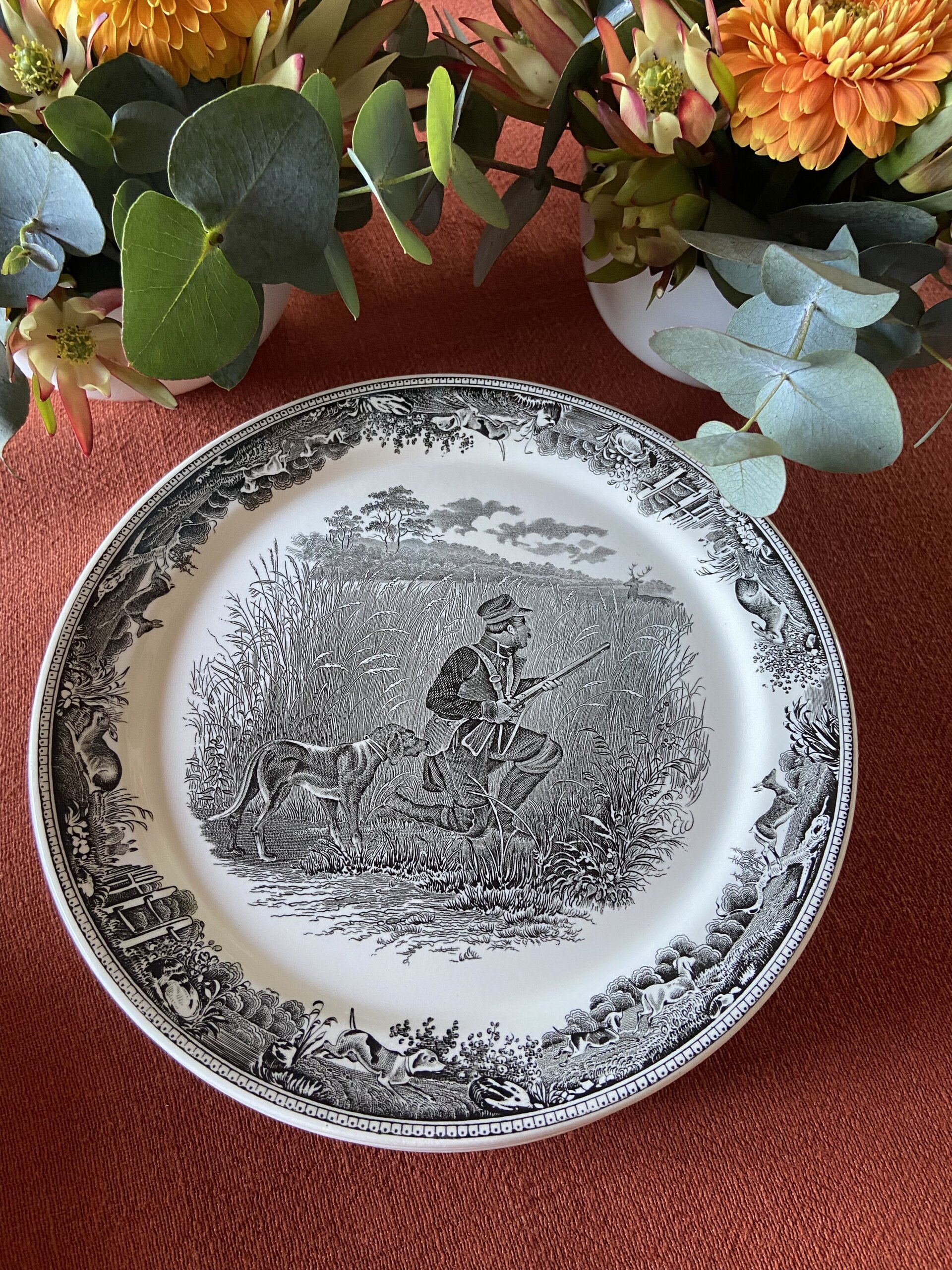 10 platos postre "Villeroy & Boch" con motivos de caza. - 3