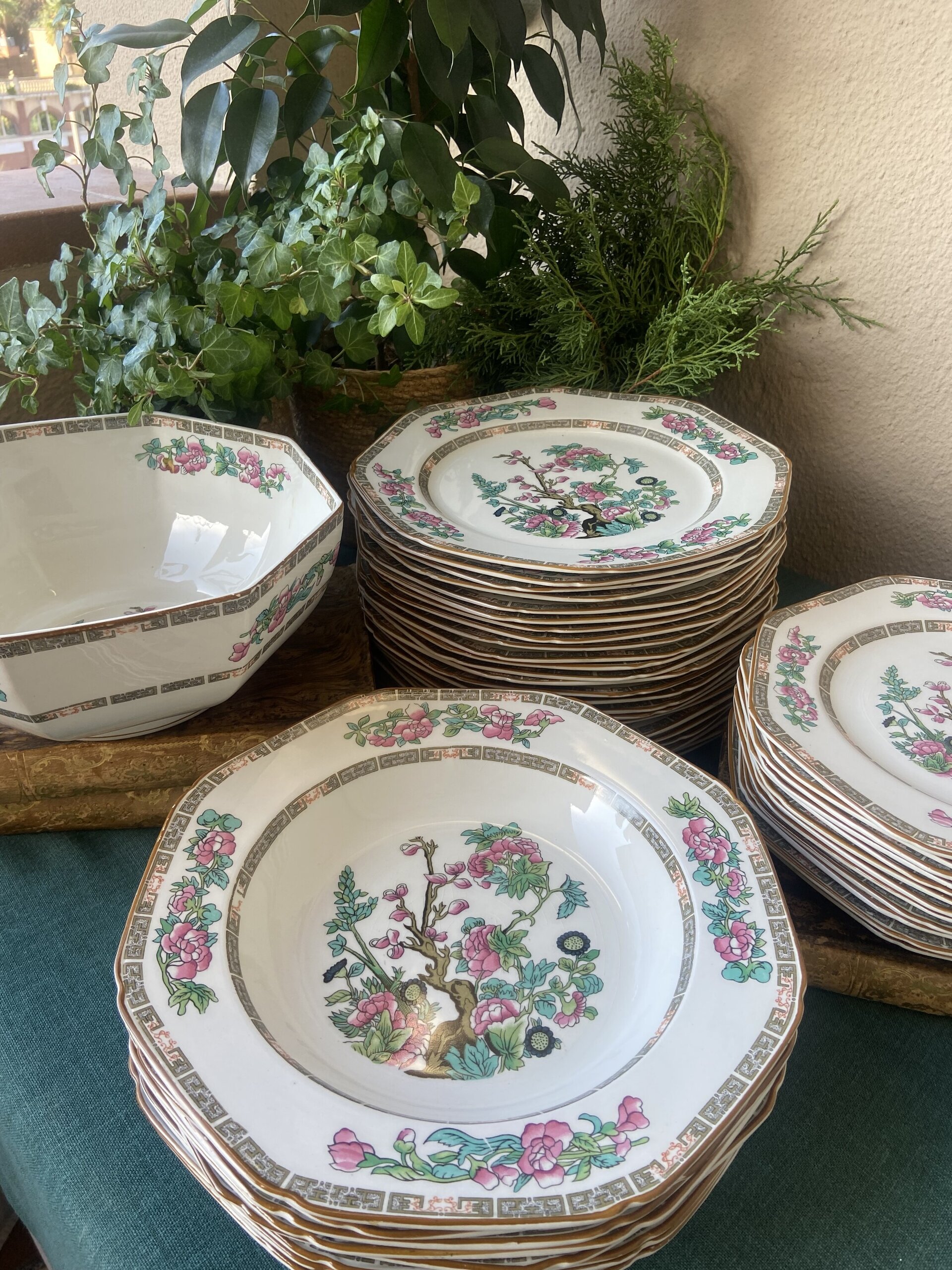 Vajilla en fina porcelana inglesa "Wood & Sons" - 1