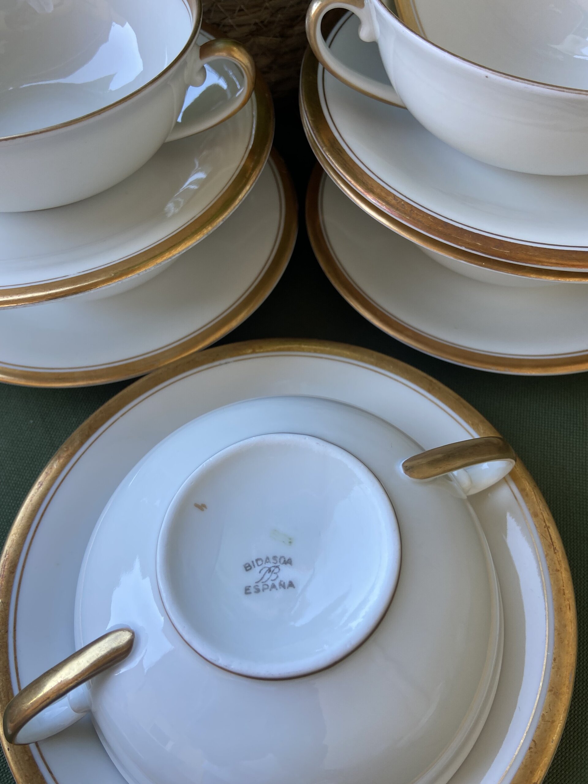 6 tazas de consomé en porcelana "Bidasoa". - 3