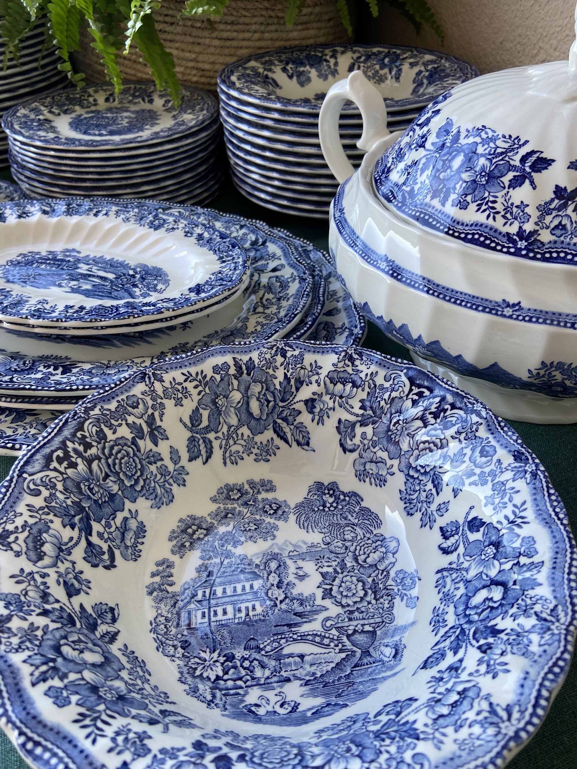 Vajiila en loza inglesa "Myott" (Mod. Tonquin) - 3