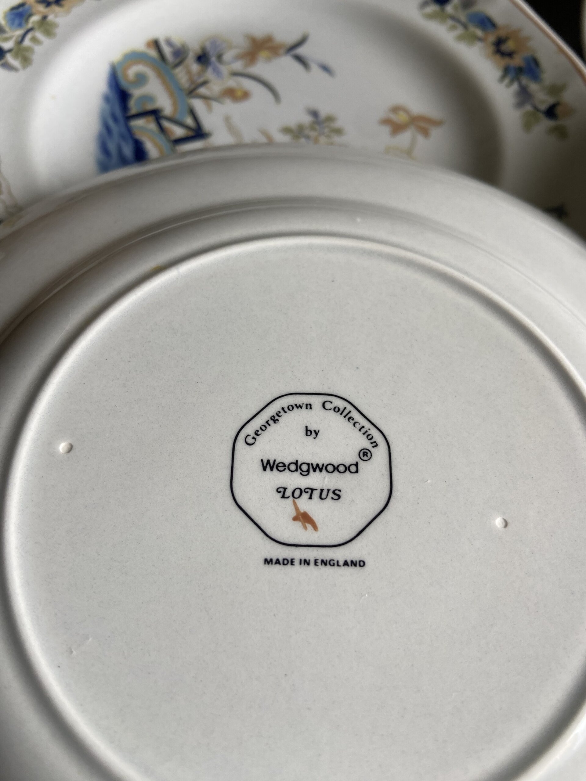 6 platos de merienda y bol en porcelana inglesa "Wedgwood" - 5