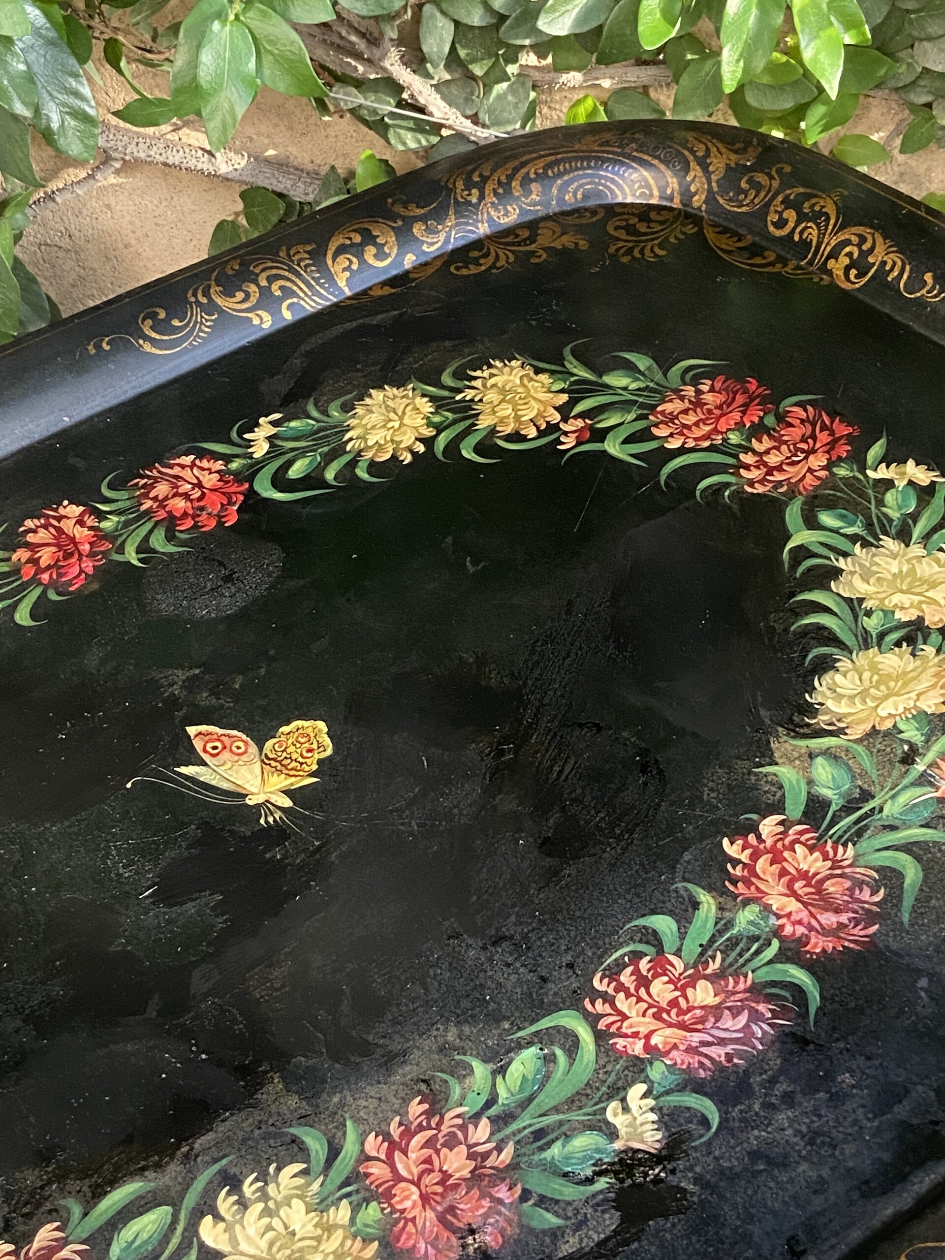 Bandeja de hierro flores y mariposa. - 6