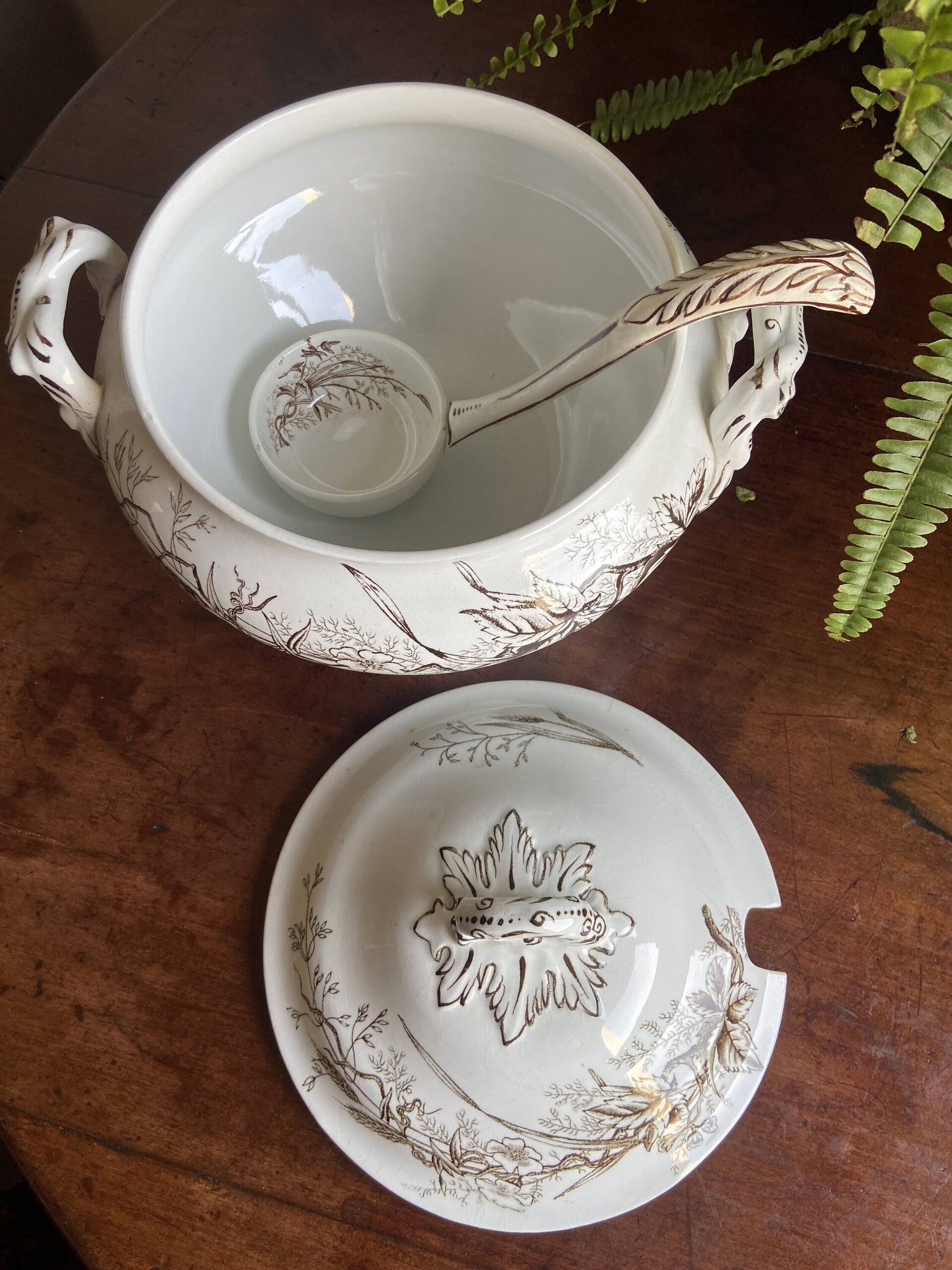 Sopera con cazo en loza "Pickman y Cia" Sevilla. - 6