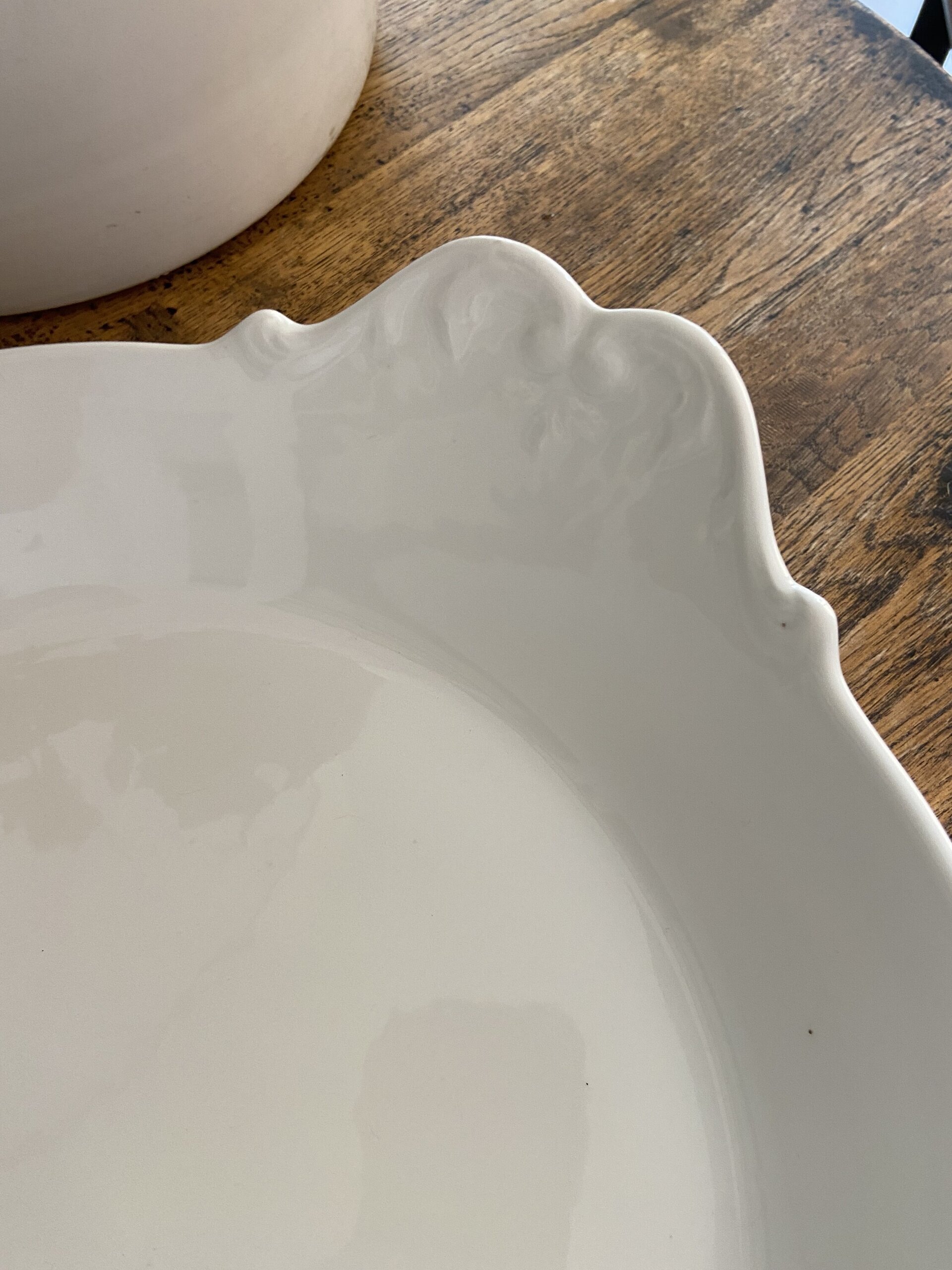 Fuente redonda en porcelana francesa "Aluminite Frugiere" Limoges - 4