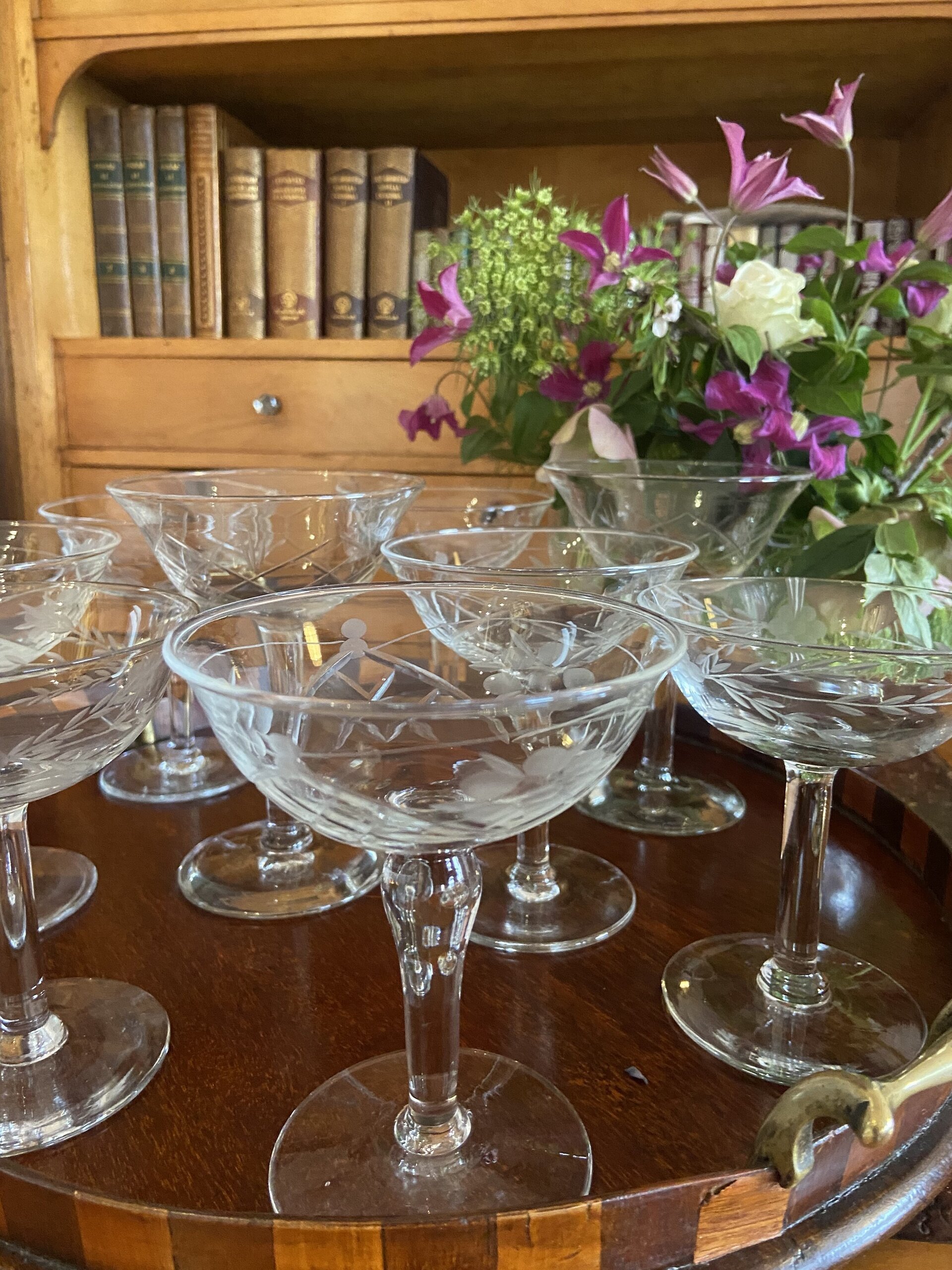 9 copas cava/postre con diferentes tallas. - 3