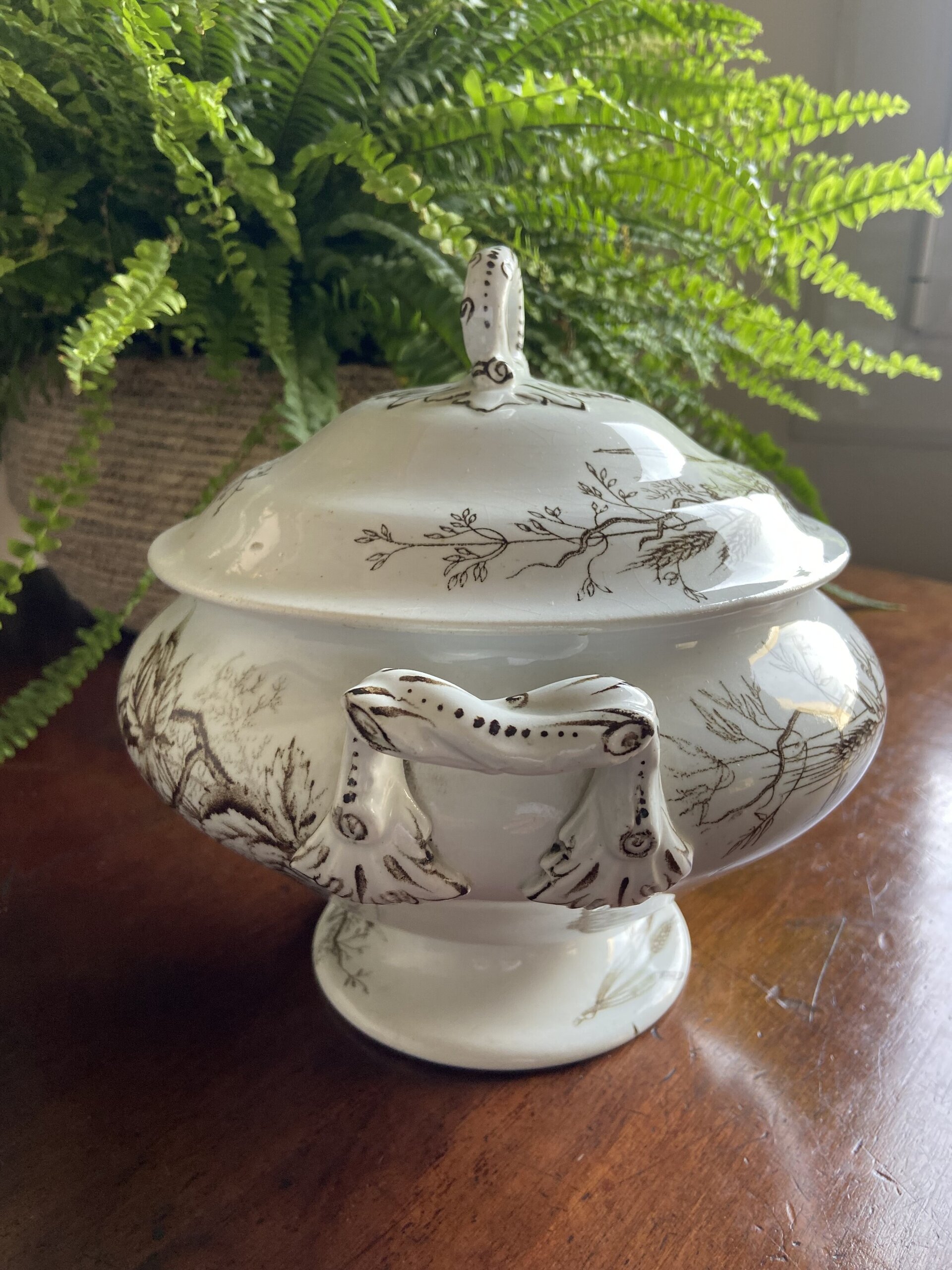 Sopera con cazo en loza "Pickman y Cia" Sevilla. - 2