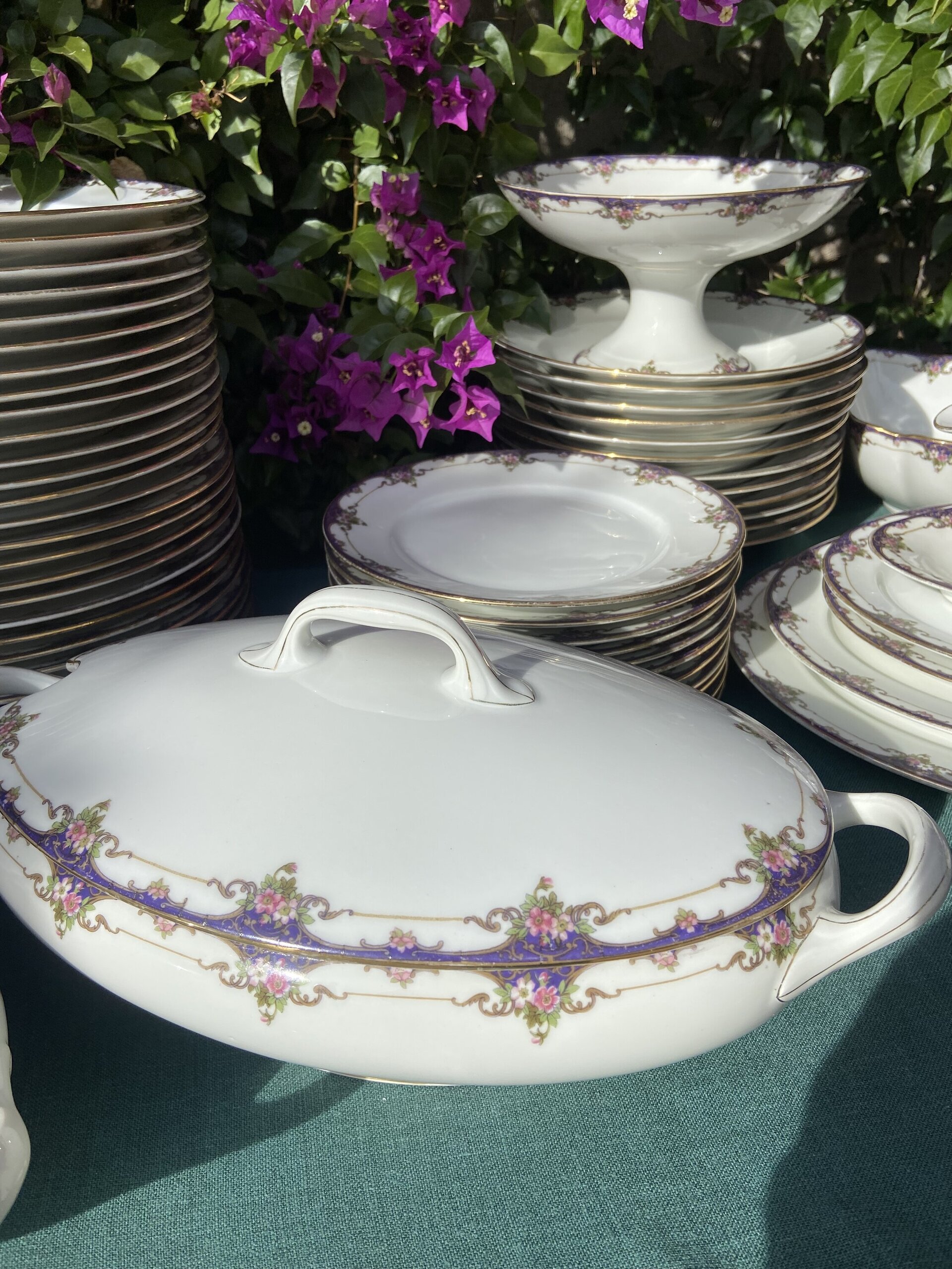 Vajilla en fina porcelana francesa de Limoges "W.G. & Cª" - 10