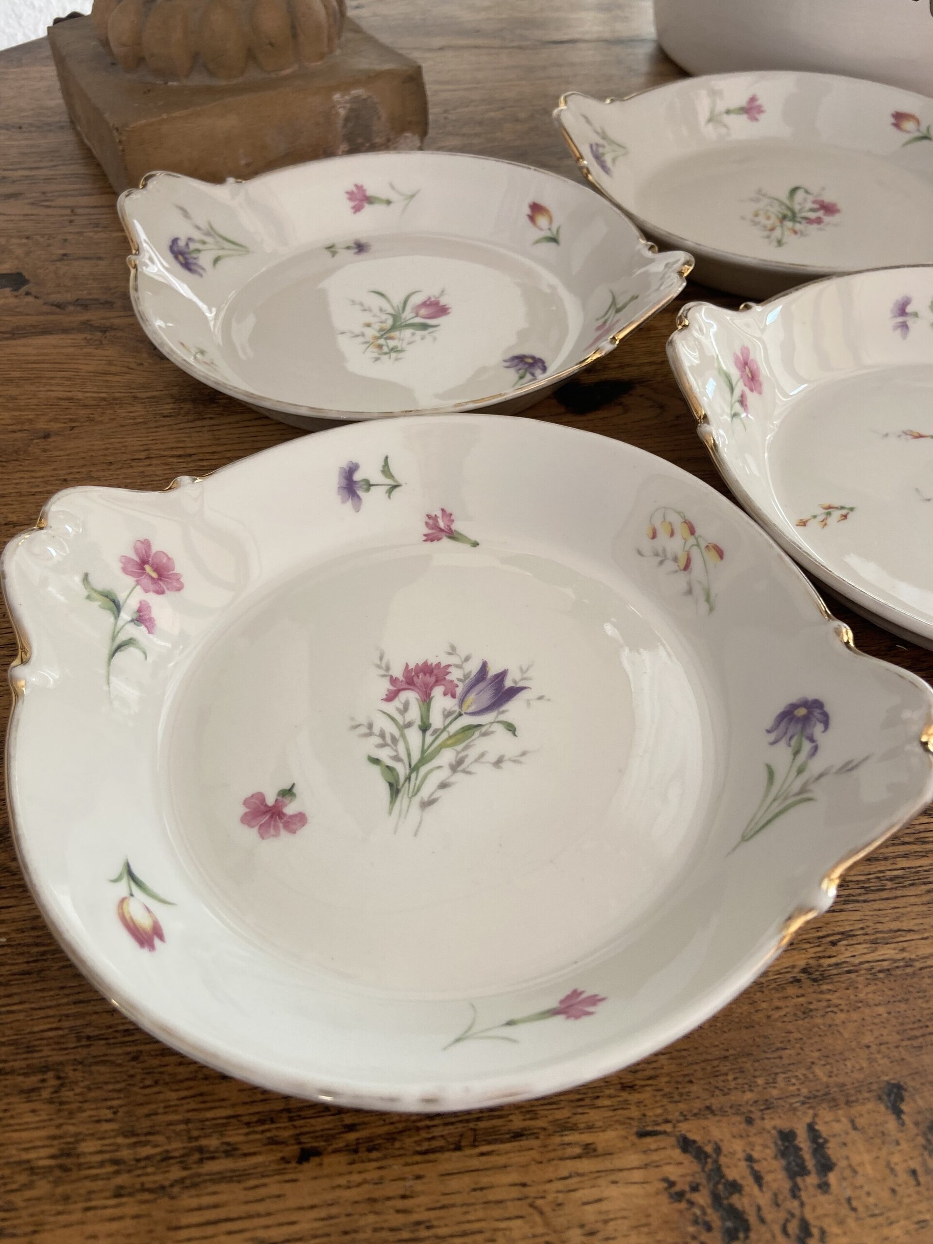 4 fuentes individuales en porcelana francesa de "Limoges". - 5