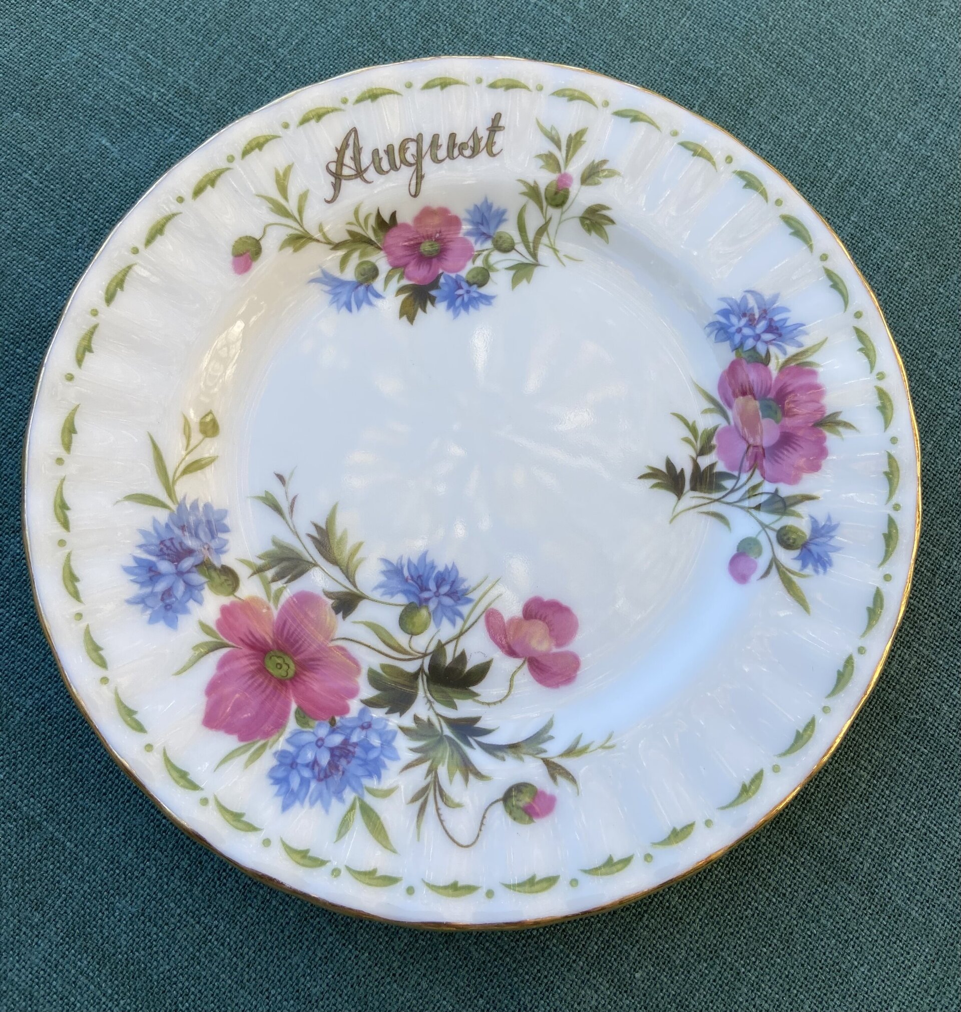 Fuente redonda y 12 platos de merienda en porcelana Bone China "Royal Albert" - 13