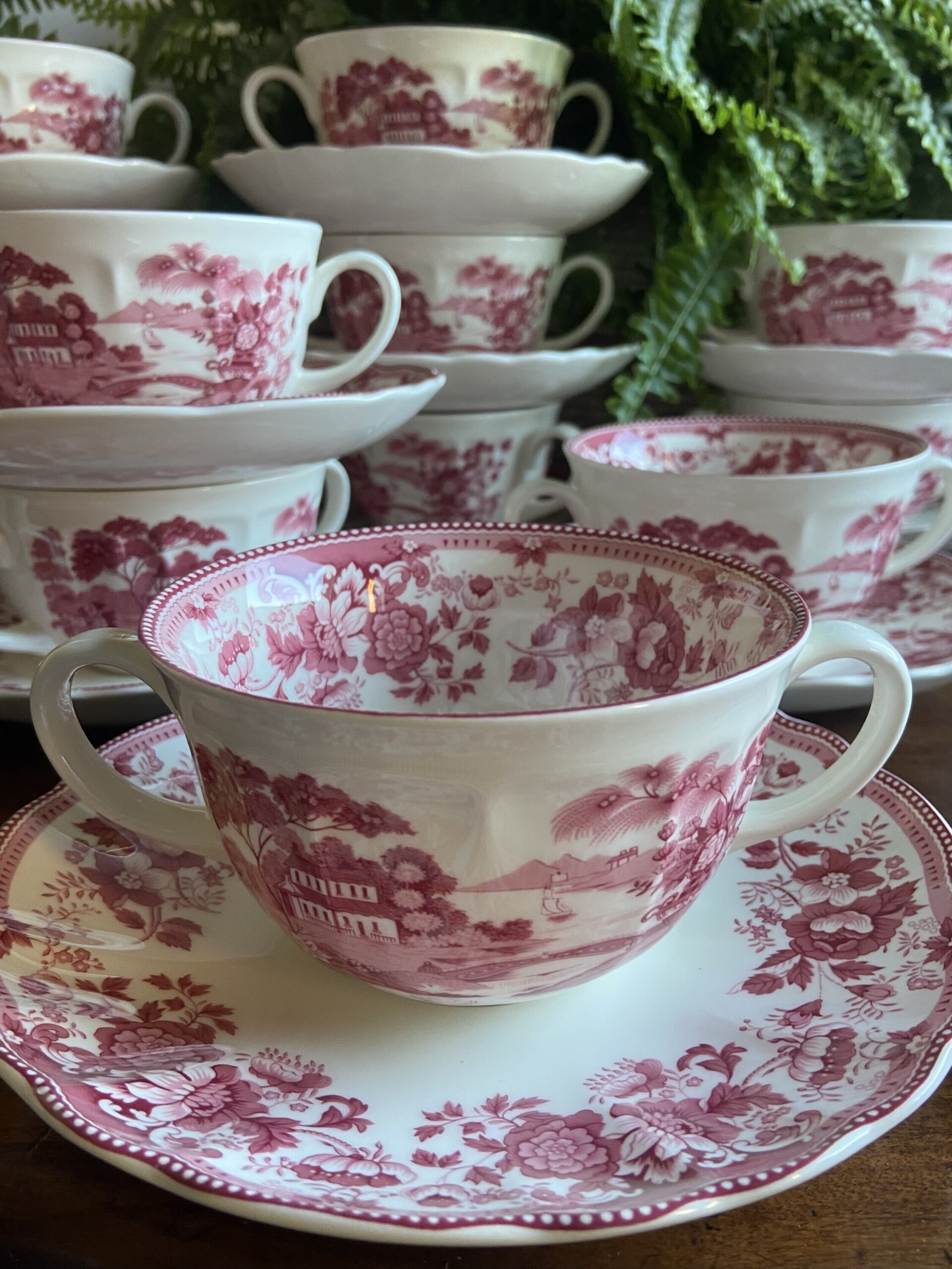 12 tazas de consomé en loza de "San Claudio" Asturias. - 4