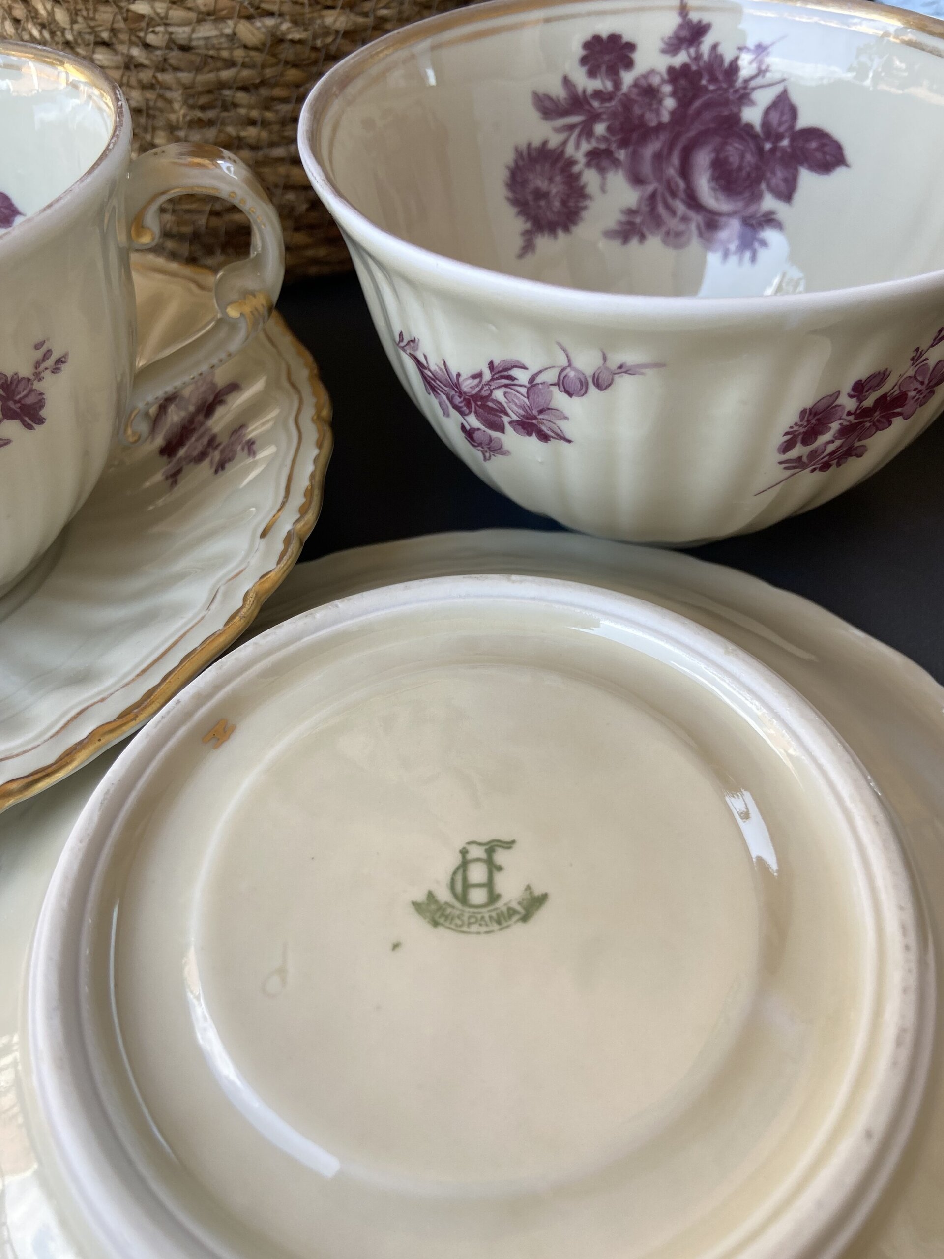 2 tazas desayuno, lechera y azucarero en porcelana levantina "Hispania". - 4