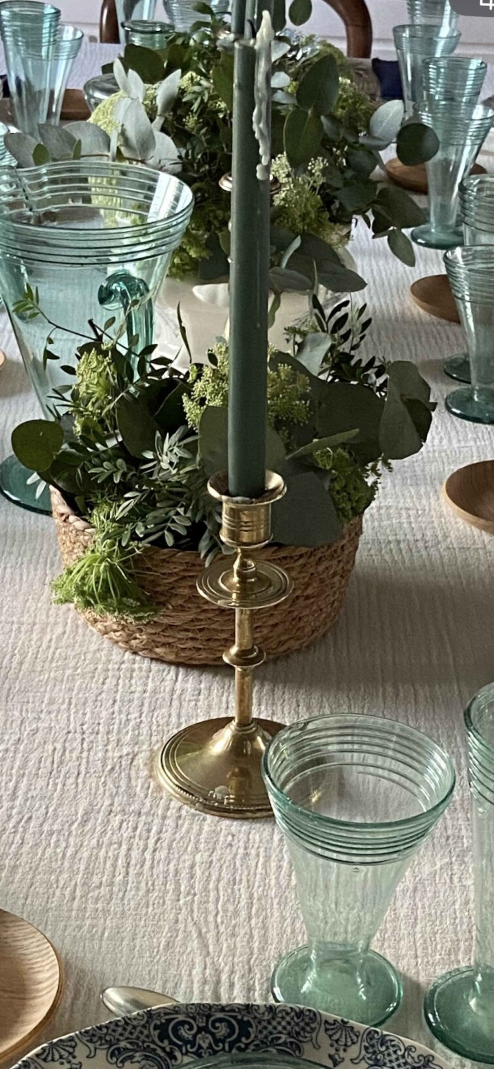 Pareja de candelabros de latón. - 5