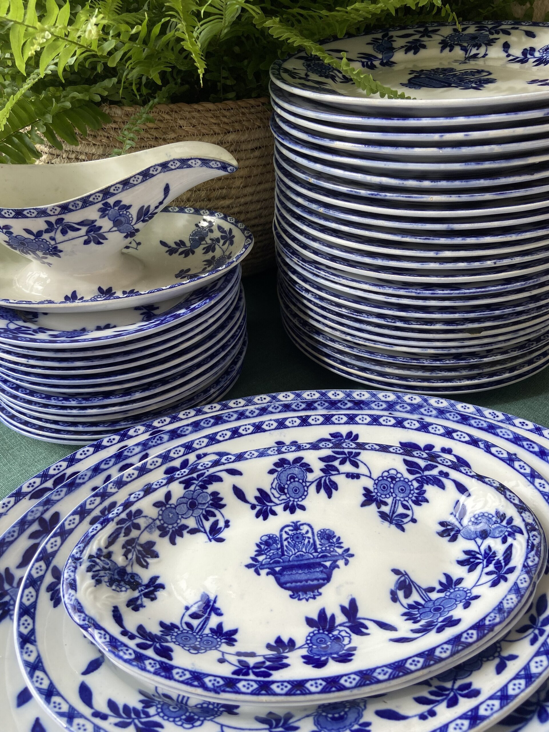 Vajilla en loza "San Juan de Aznalfarache" Sevilla. mod. Tokio - 7