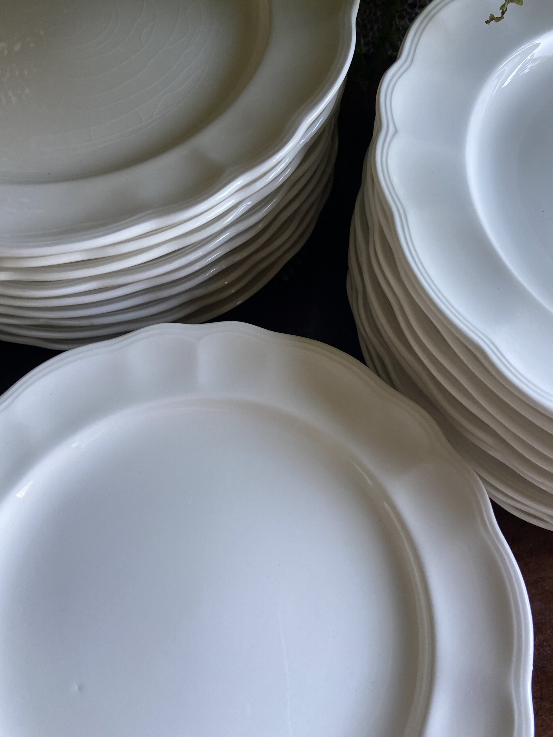 Vajilla en loza de "San Claudio" Asturias. - 3