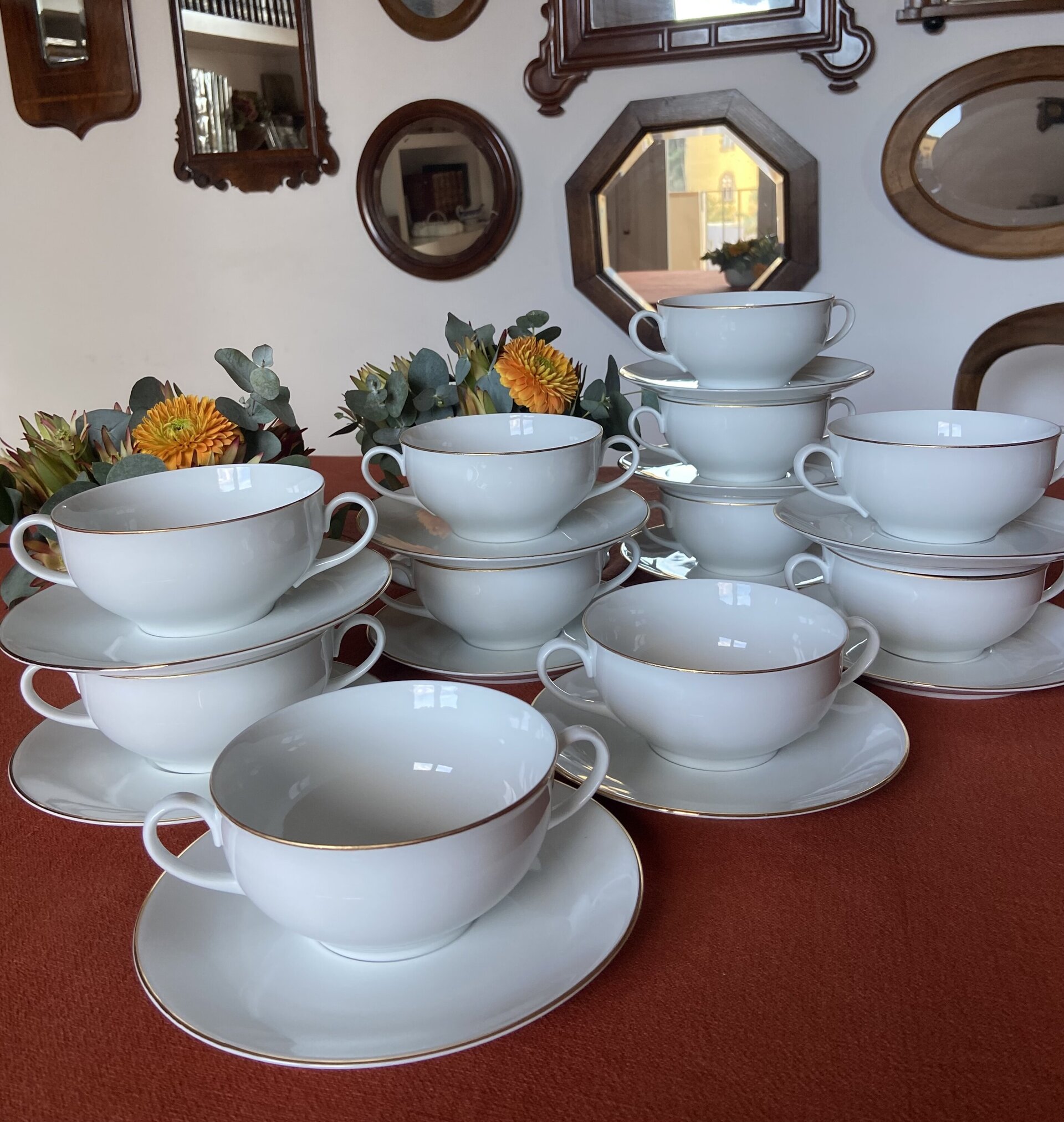 10 tazas de consomé en porcelana "Bidasoa". - 2