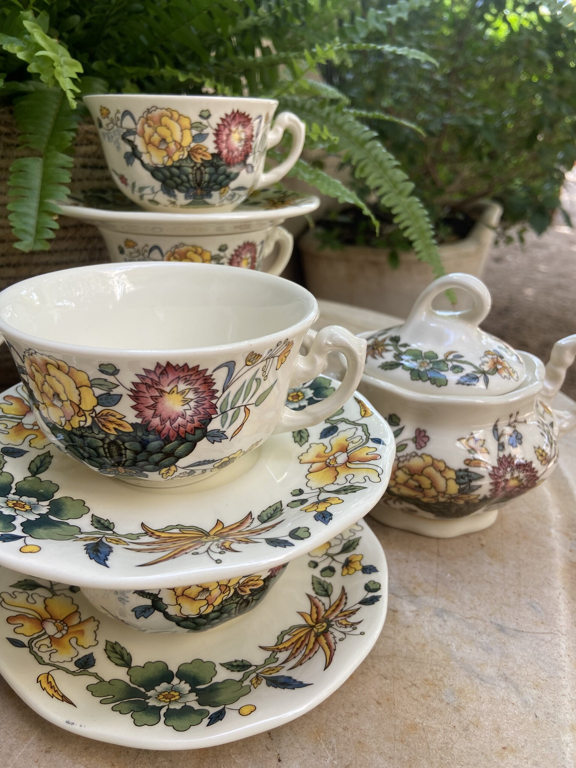 9 tazas de té y azucarero "La Cartuja de Sevilla" Pickman S.A. (mod. Bellavista) - 3