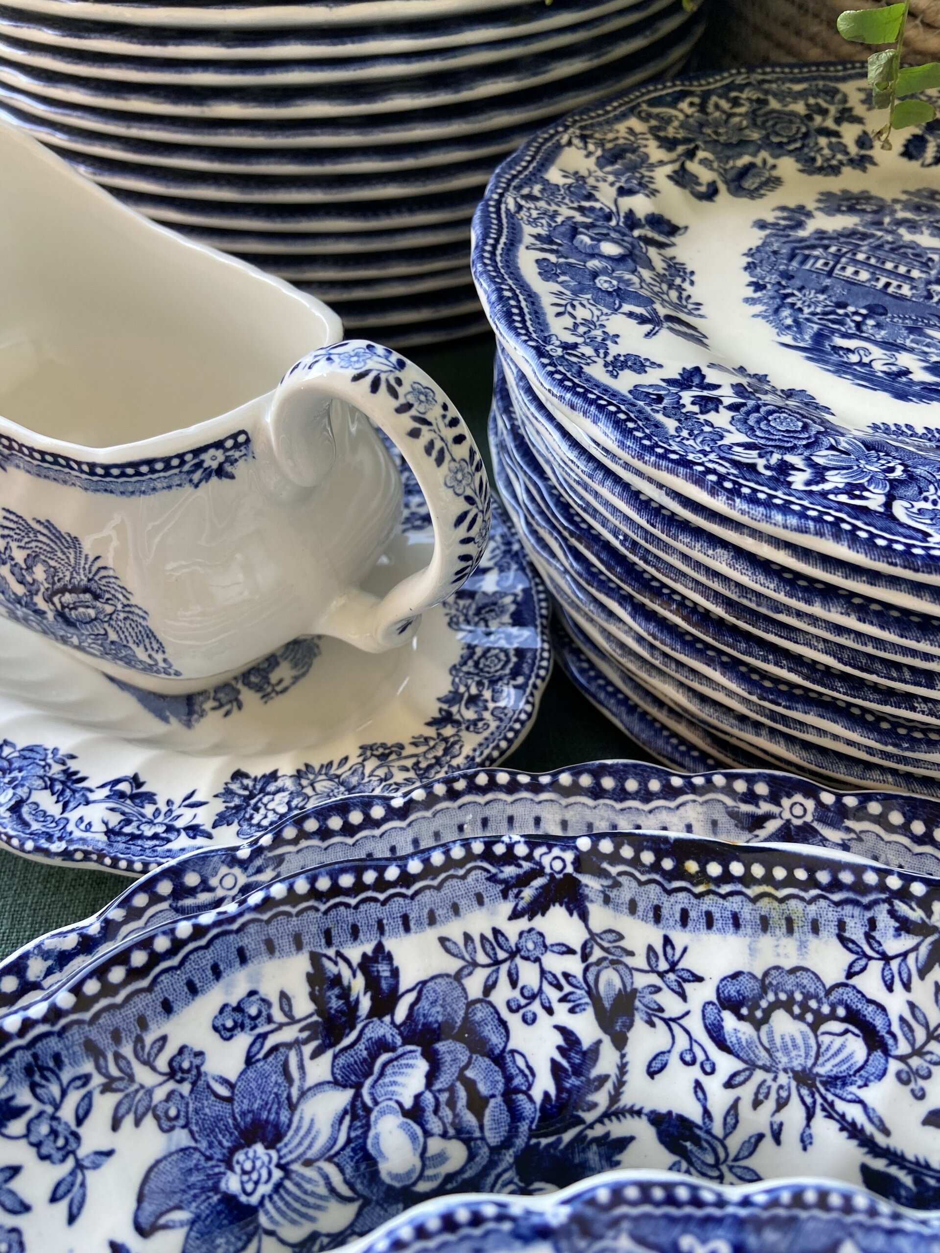 Vajiila en loza inglesa "Myott" (Mod. Tonquin) - 4