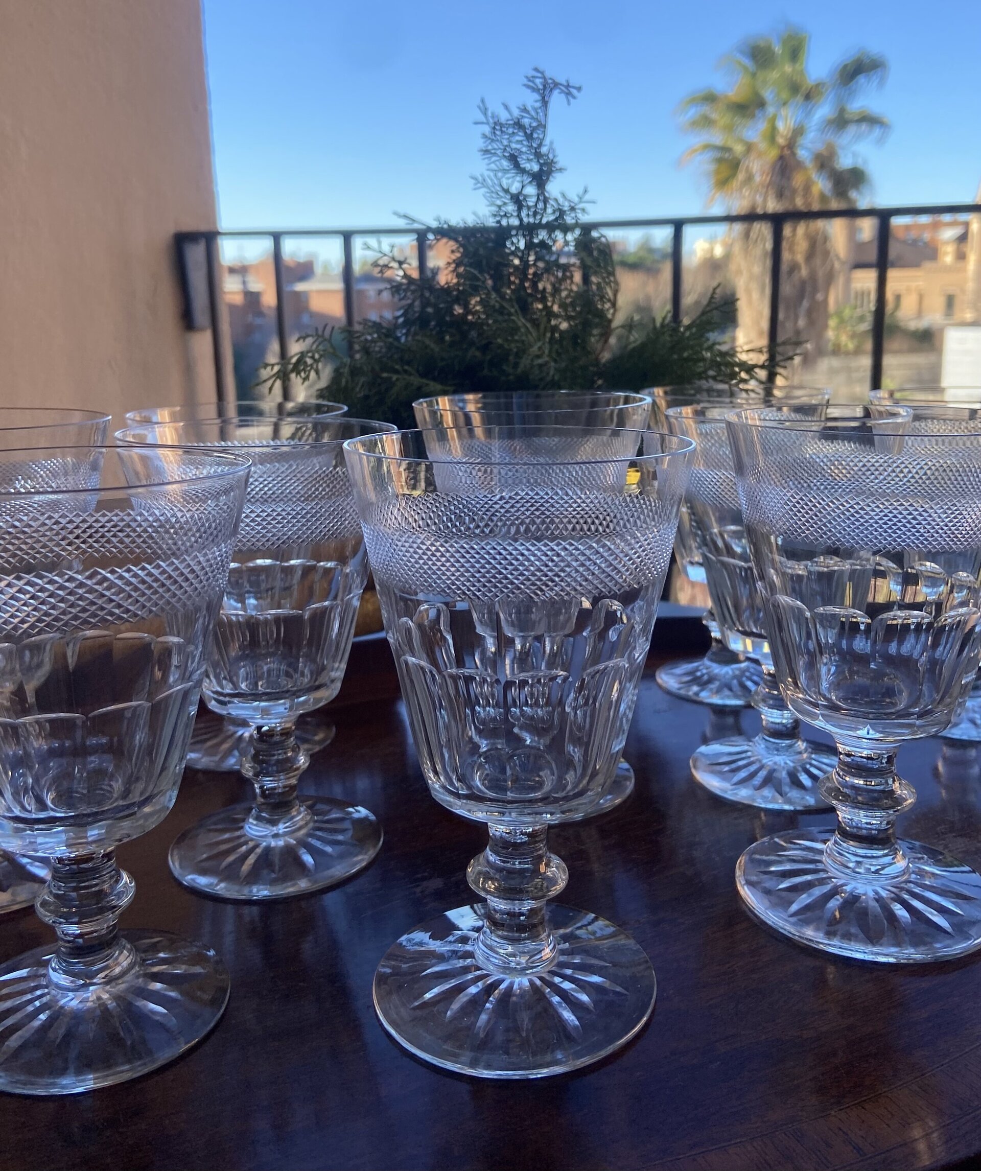 12 copas en vidrio tallado - 1
