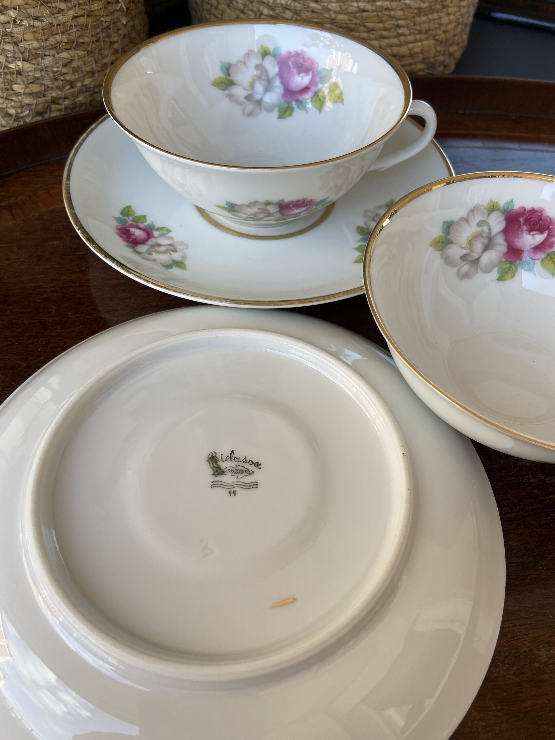 2 tazas de té en porcelana "Bidasoa". - 4