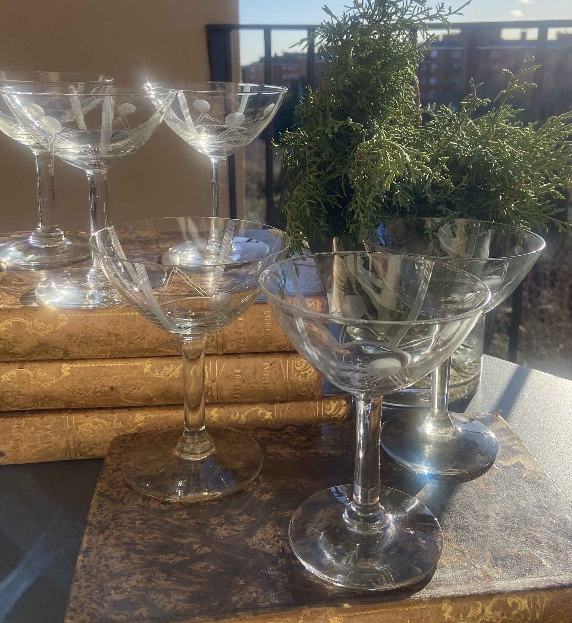 6 copas cava en vidrio tallado - 3