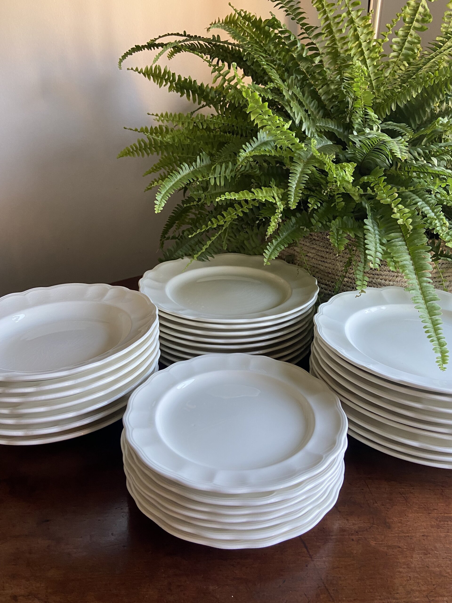 Vajilla en loza de "San Claudio" Asturias. - 1