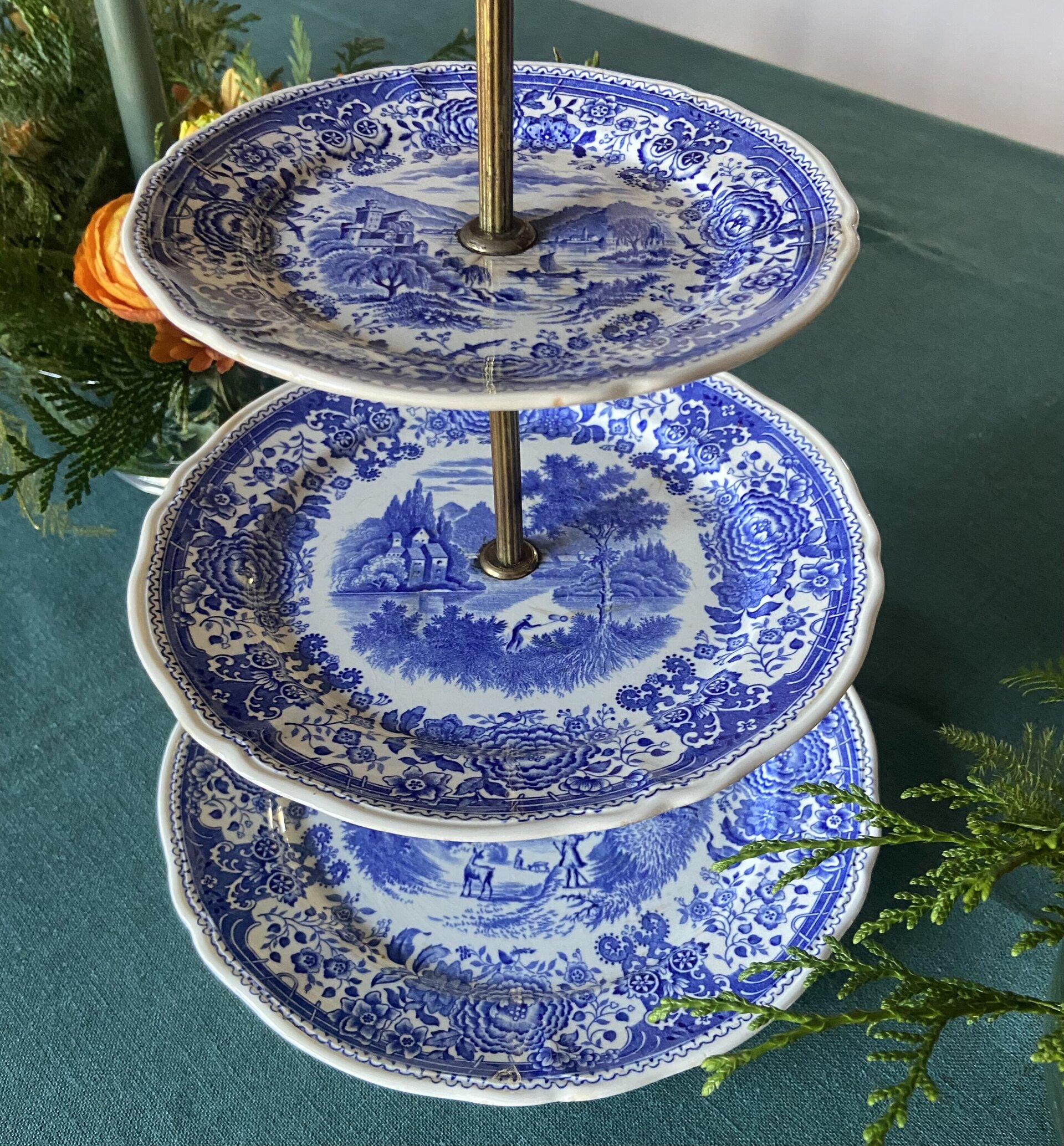 Pastelero de tres pisos en cerámica alemana "Villeroy&Boch". - 3