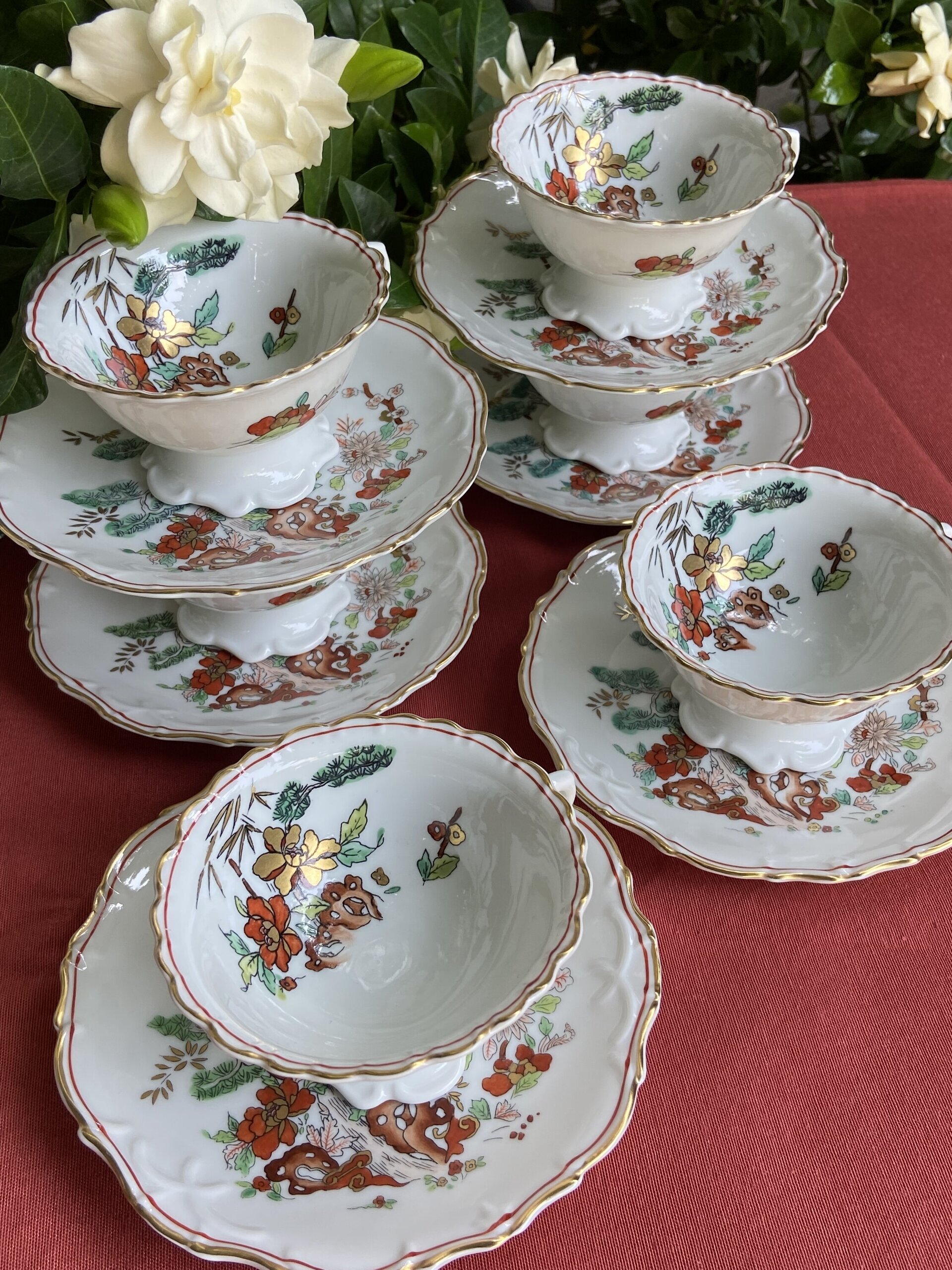 6 tazas de té en porcelana portuguesa "Vista Alegre". - 2