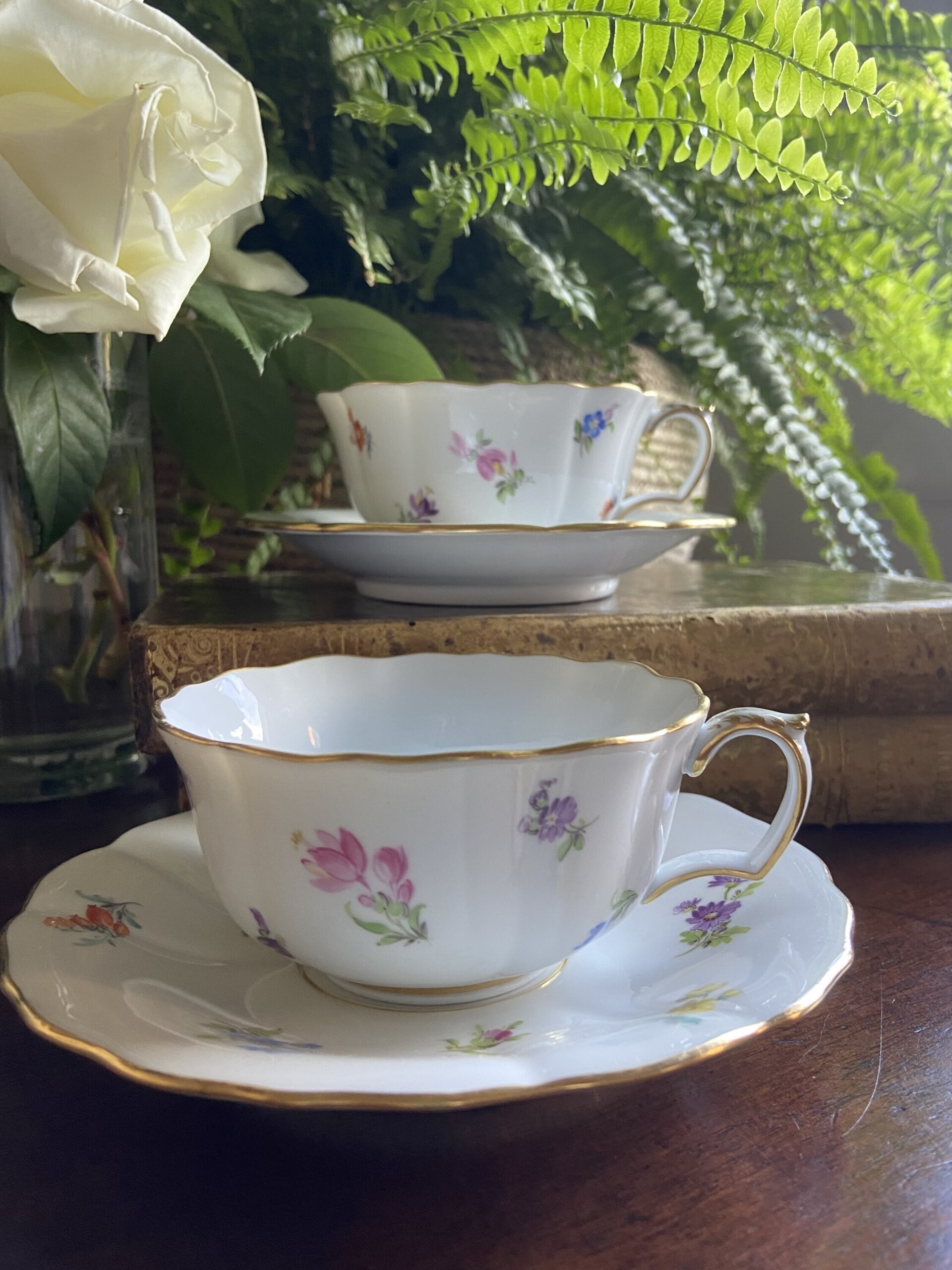 Pareja tazas de té en porcelana Alemana "Meissen" - 3