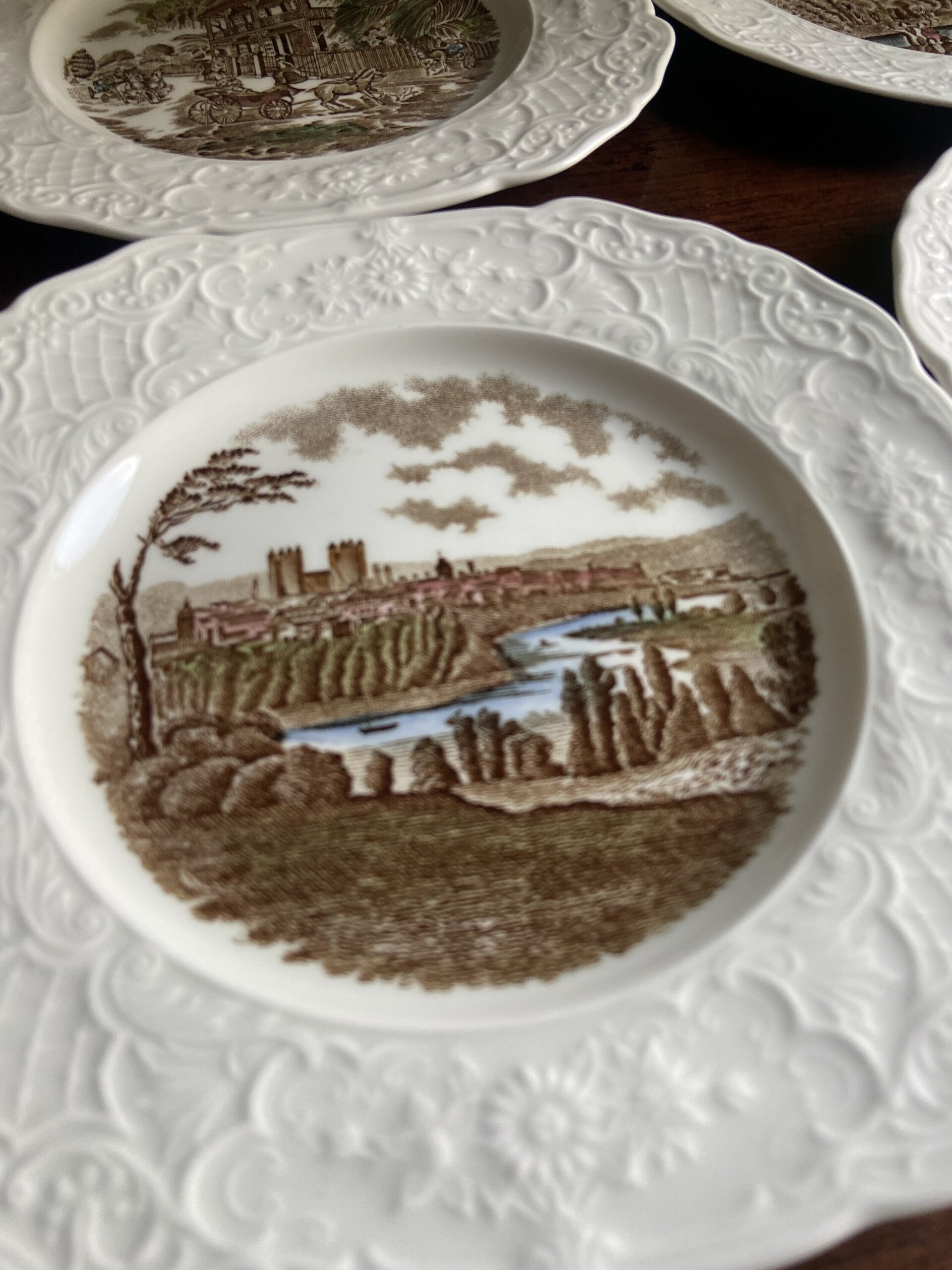 12 platos merienda en loza inglesa "Johnson Bros" (mod.Historic Scenes). - 16