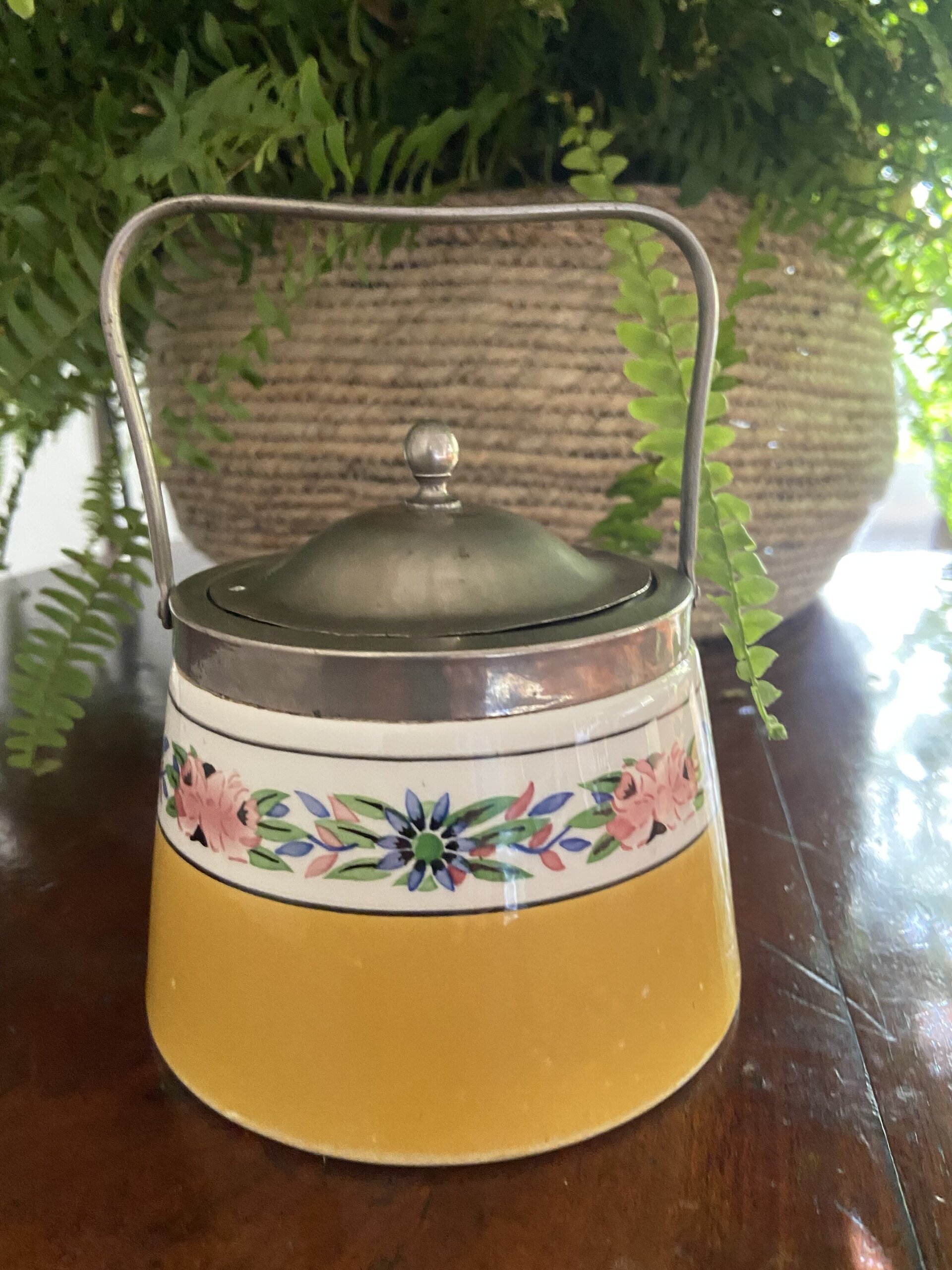 azucarero en loza con asa y tapa de metal "Cerámica Unión" Barcelona. - 4